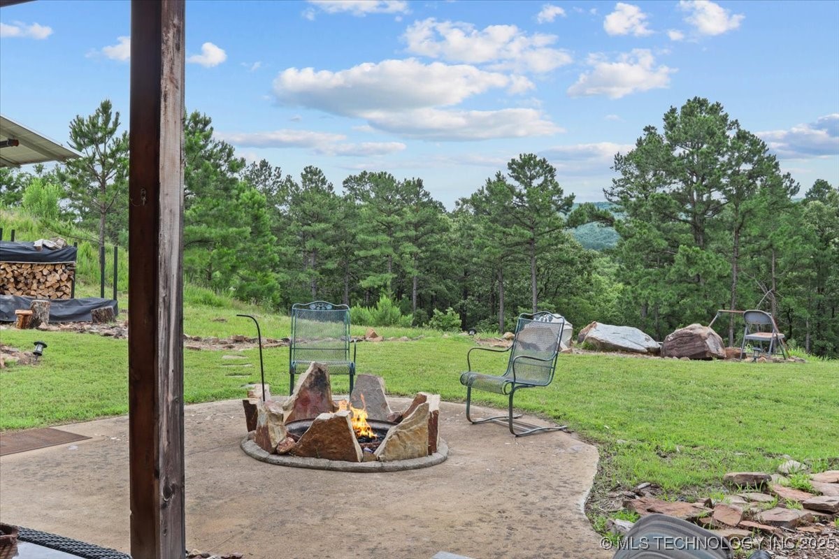 6250 Se 1087 Avenue Property Photo 4