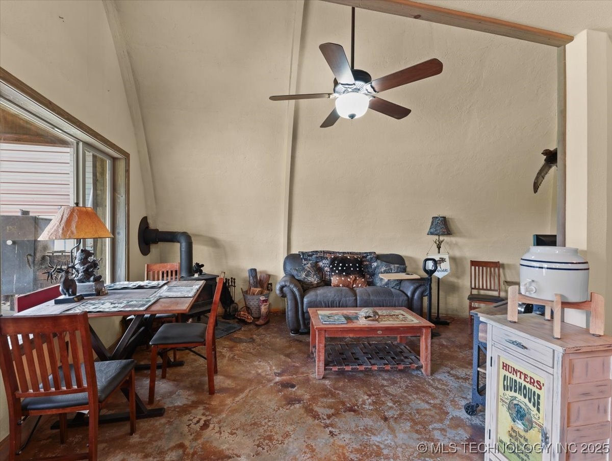 6250 Se 1087 Avenue Property Photo 7