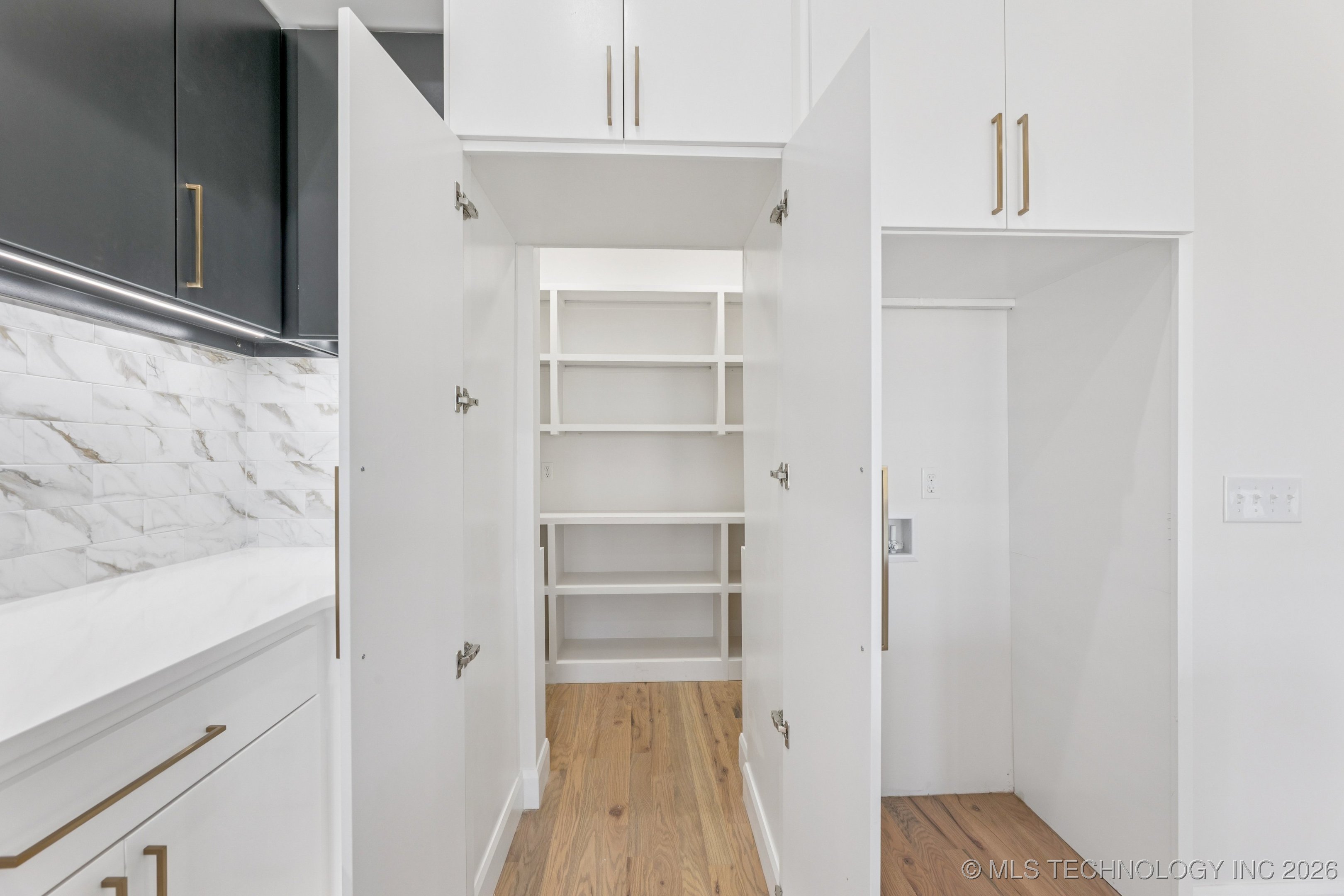 2039 E 129th Place Property Photo 16