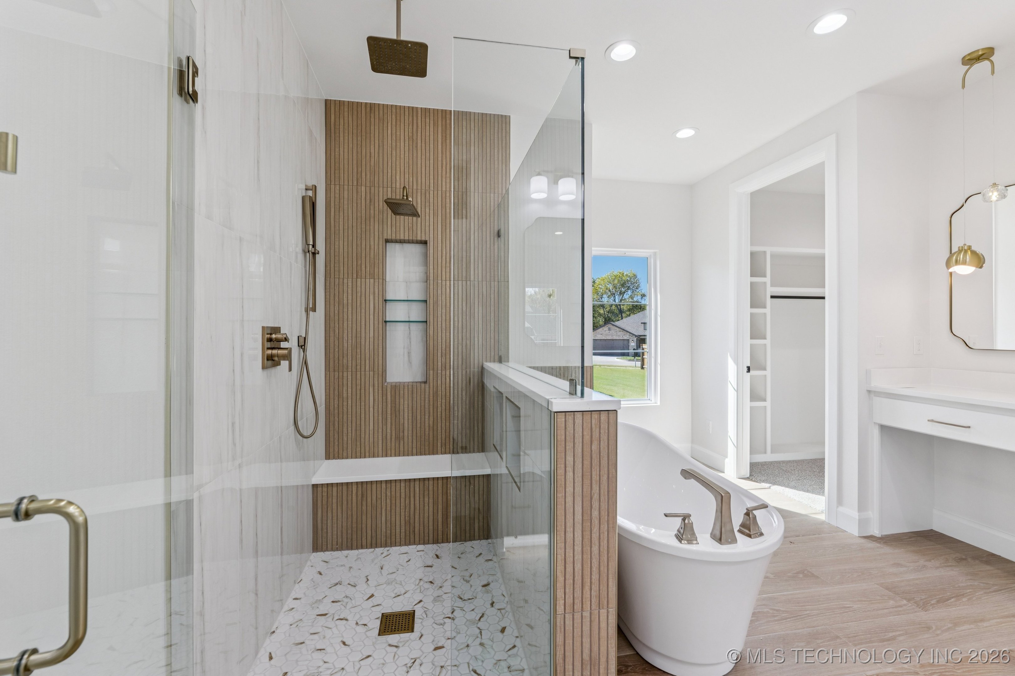 2039 E 129th Place Property Photo 22