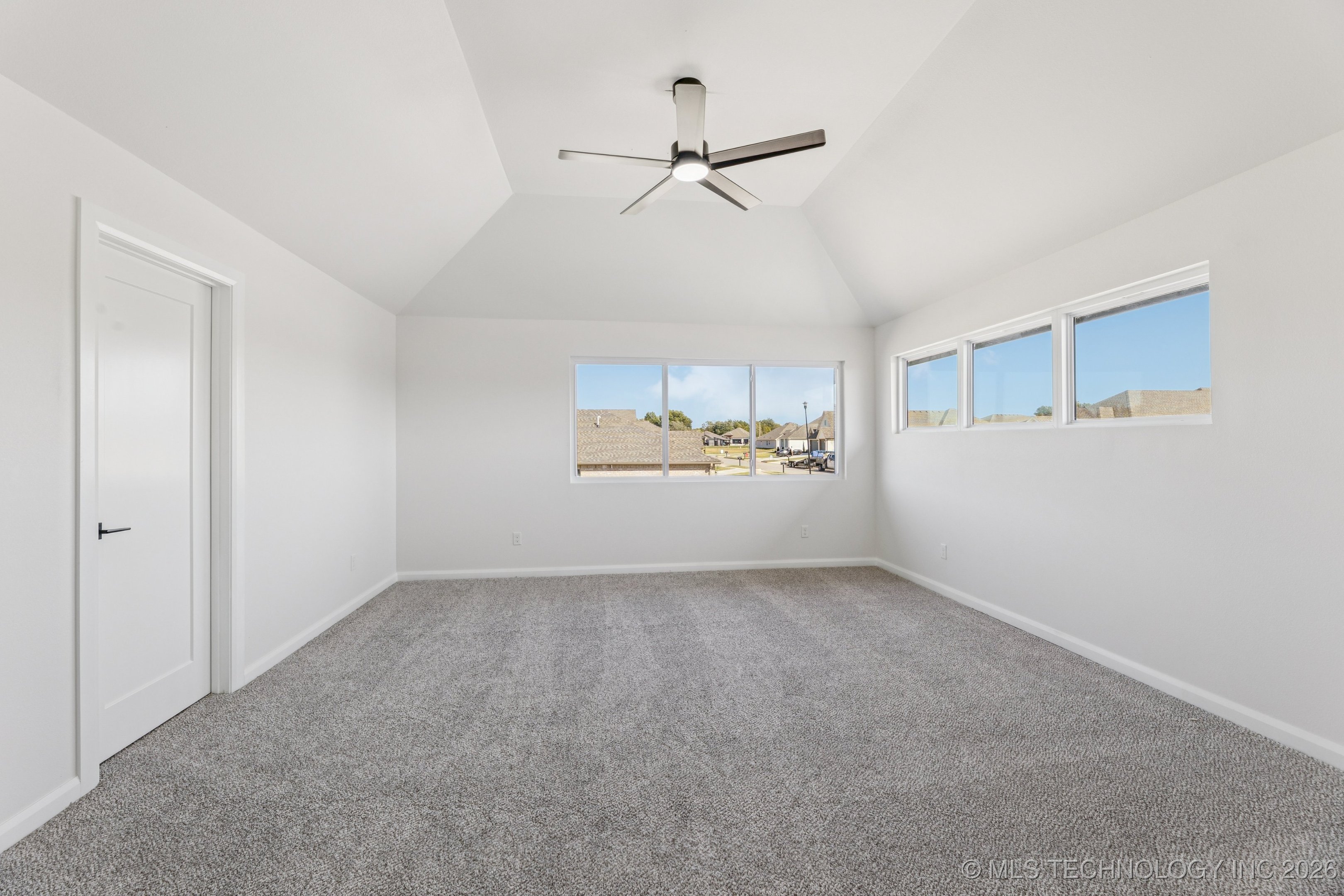 2039 E 129th Place Property Photo 33