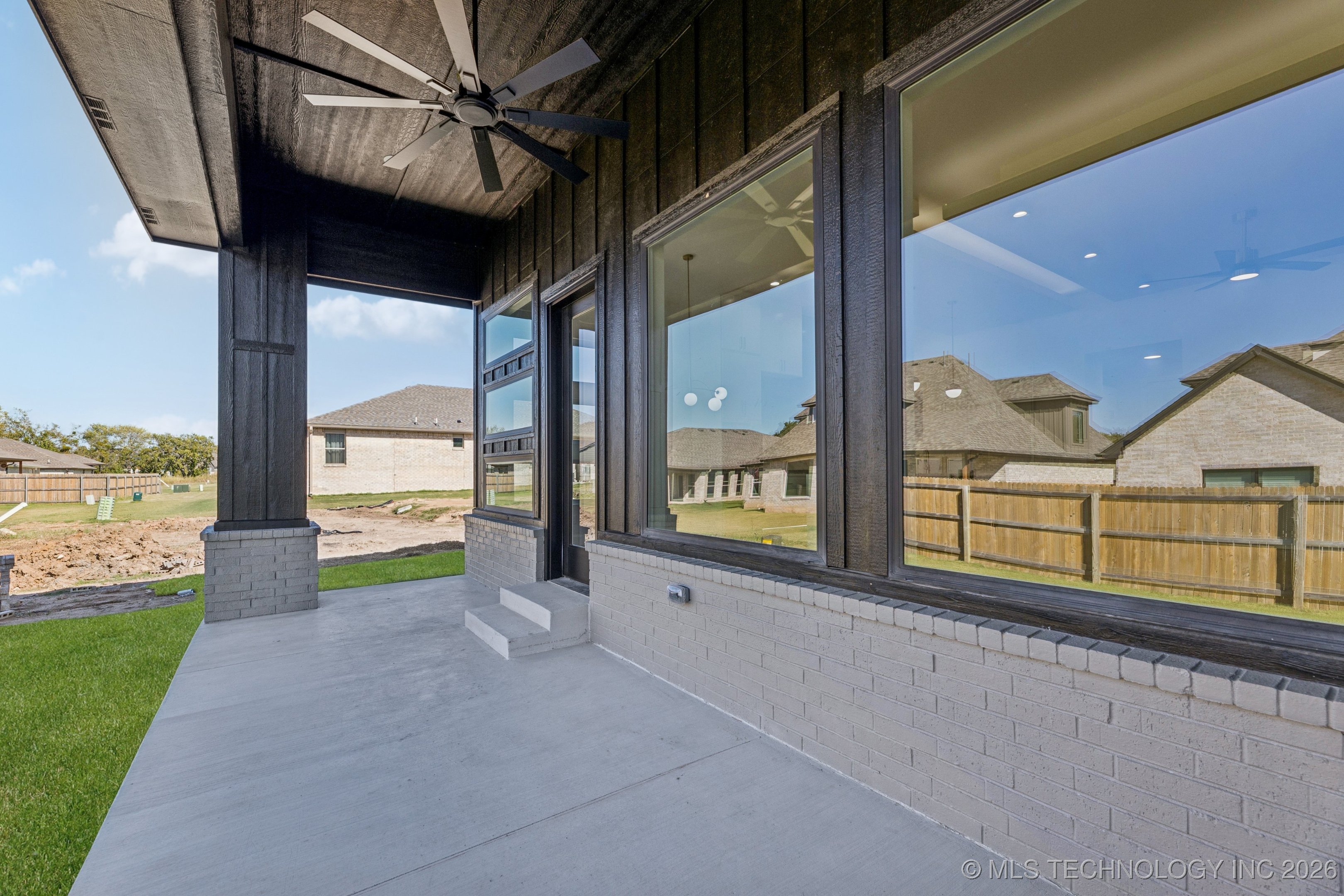 2039 E 129th Place Property Photo 39