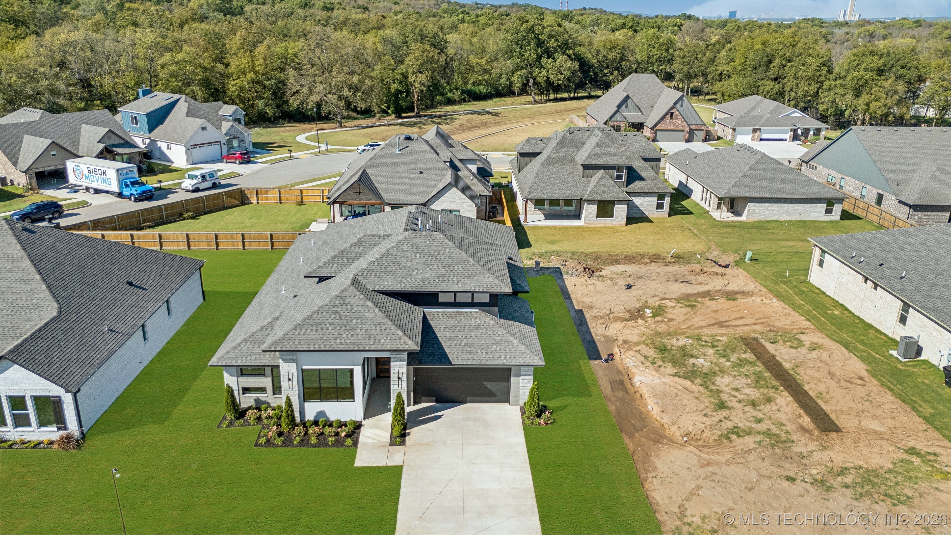 2039 E 129th Place Property Photo 40