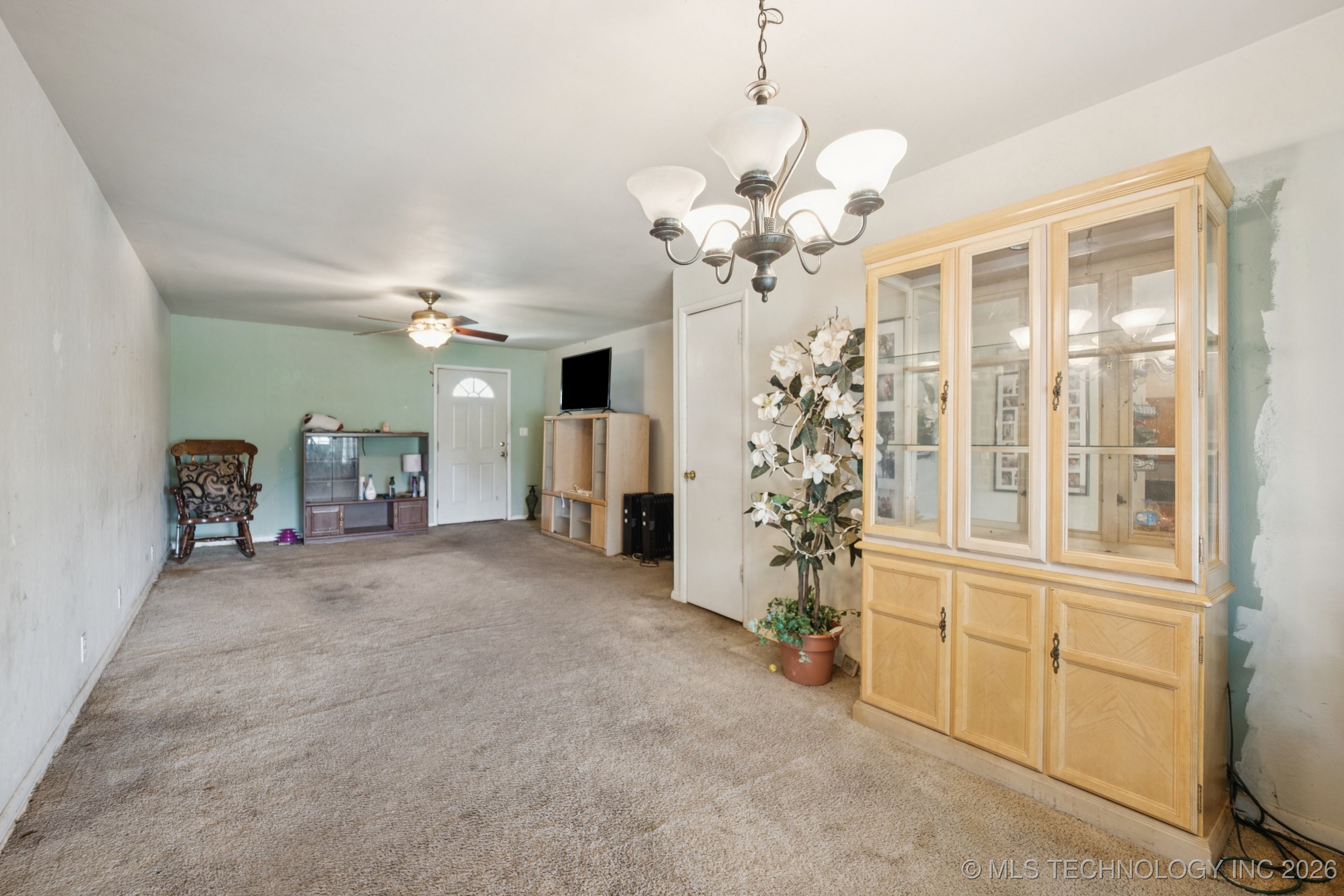 1003 E 4th Street Property Photo 5