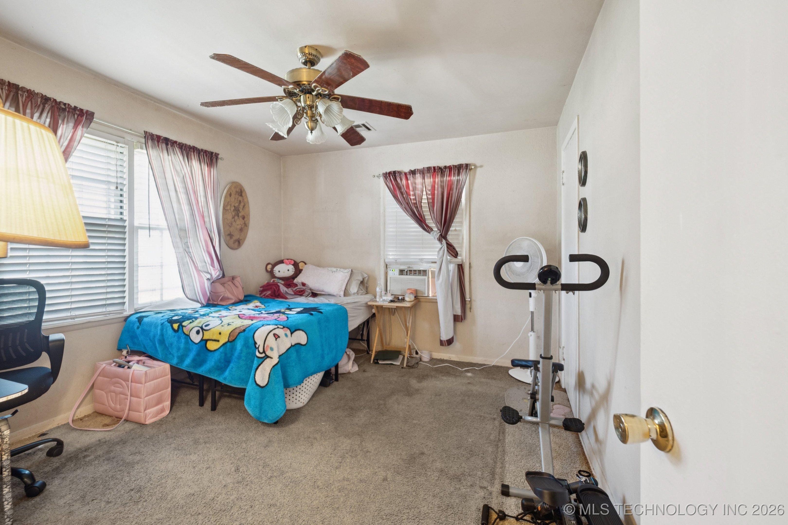 1003 E 4th Street Property Photo 14