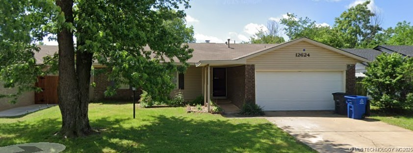 12624 E 33rd Court Property Photo 1