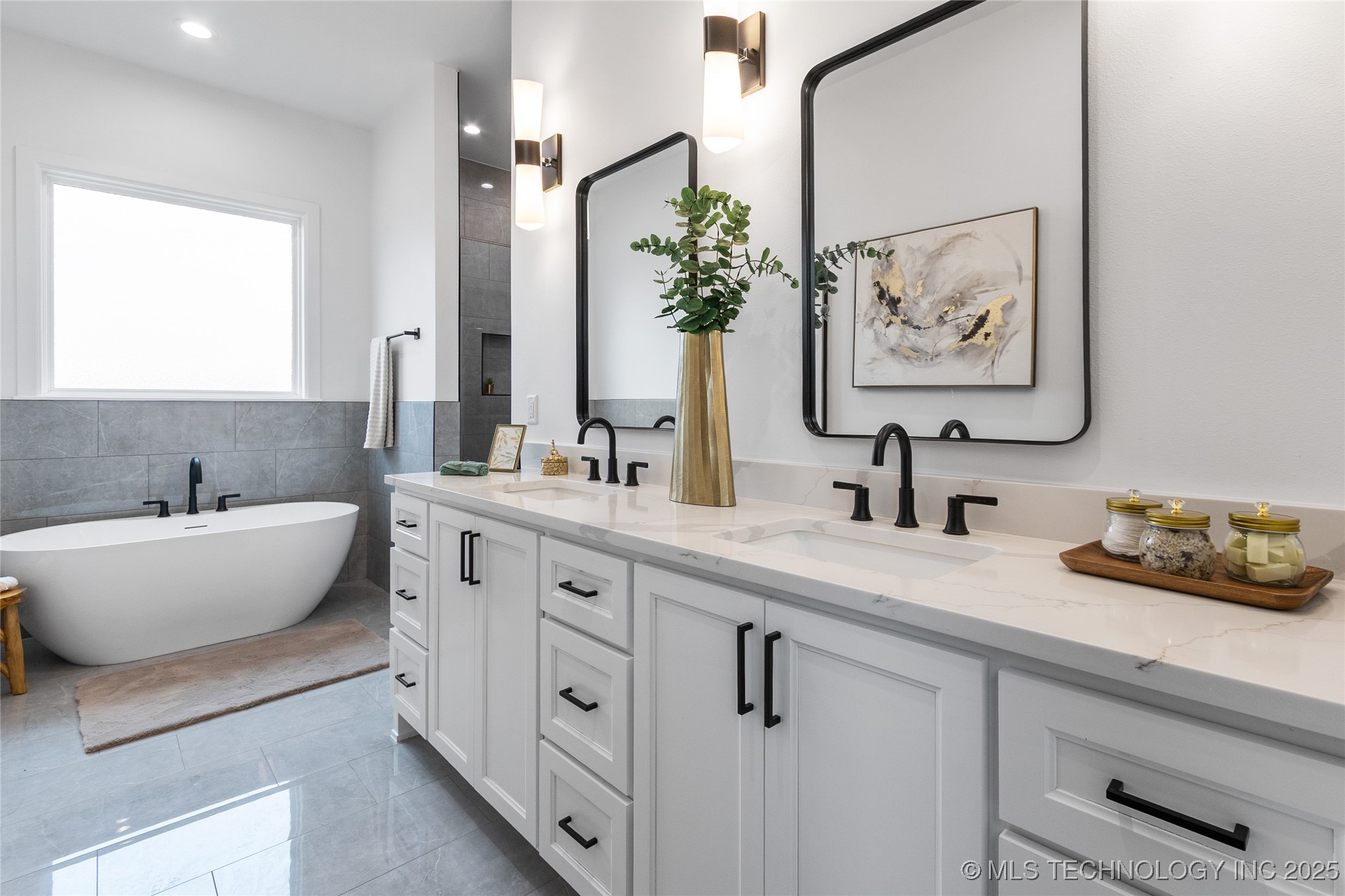 11125 S 217th East Avenue Property Photo 23