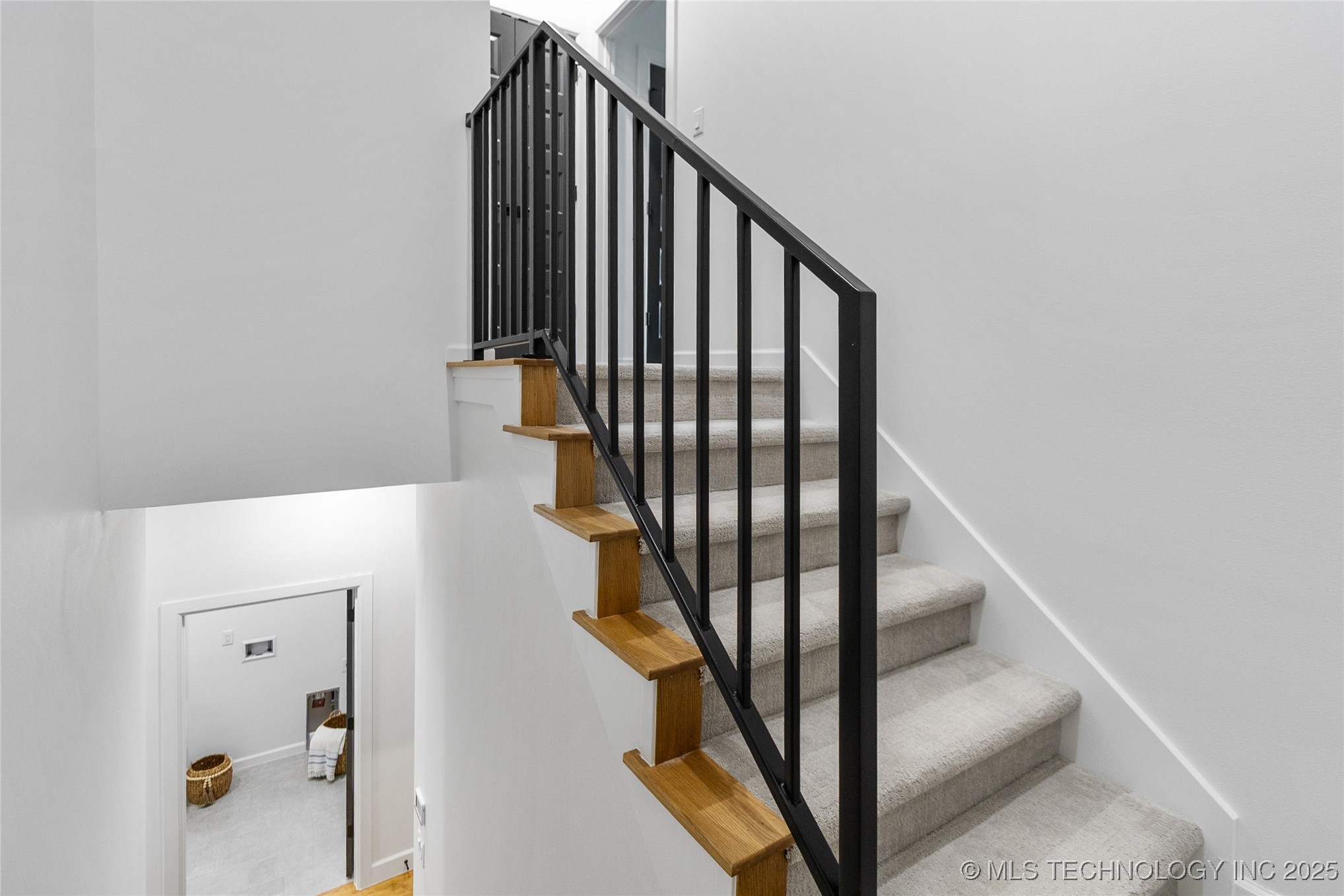 11125 S 217th East Avenue Property Photo 31