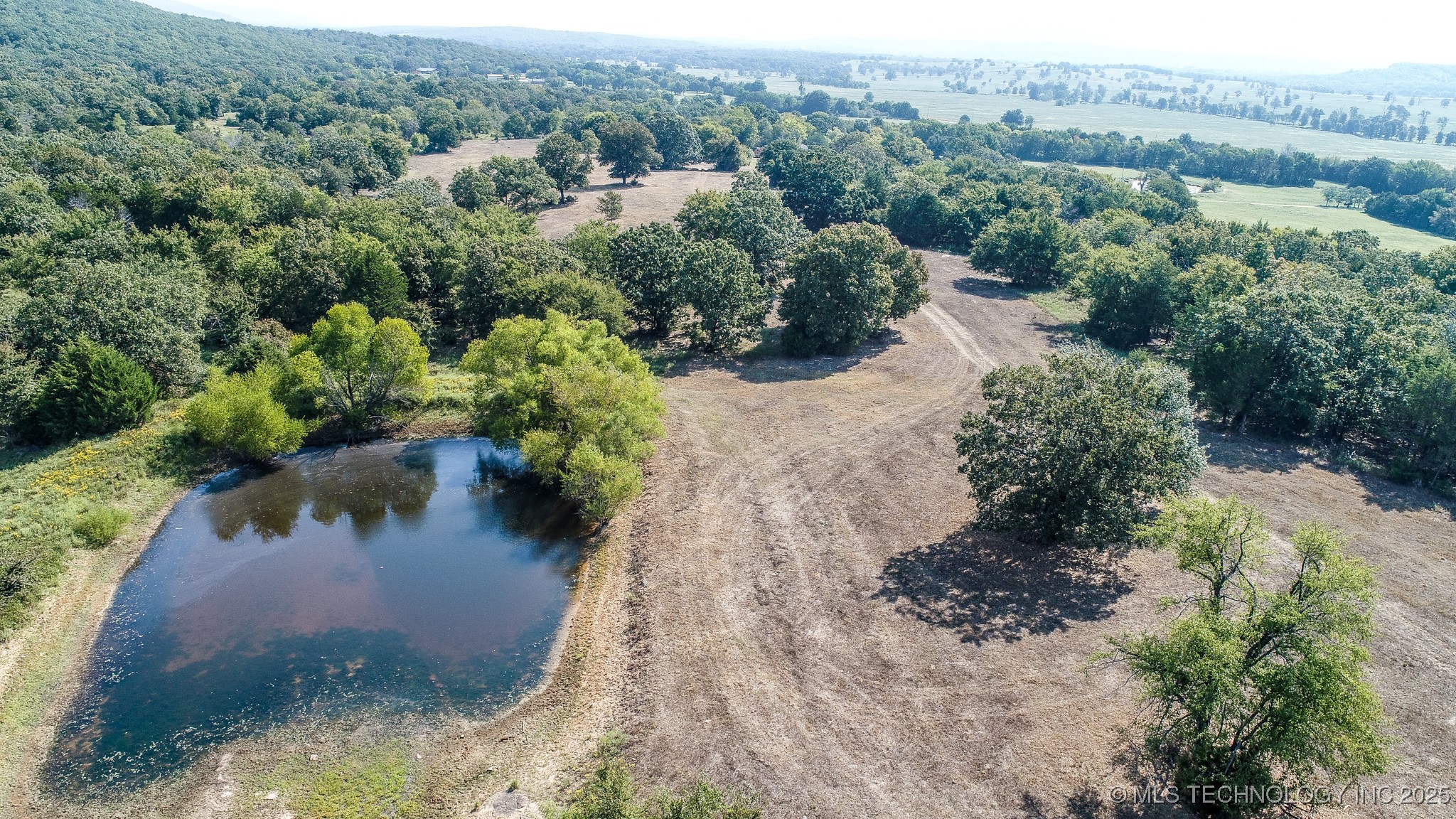 160 E Hwy 31 Property Photo 1