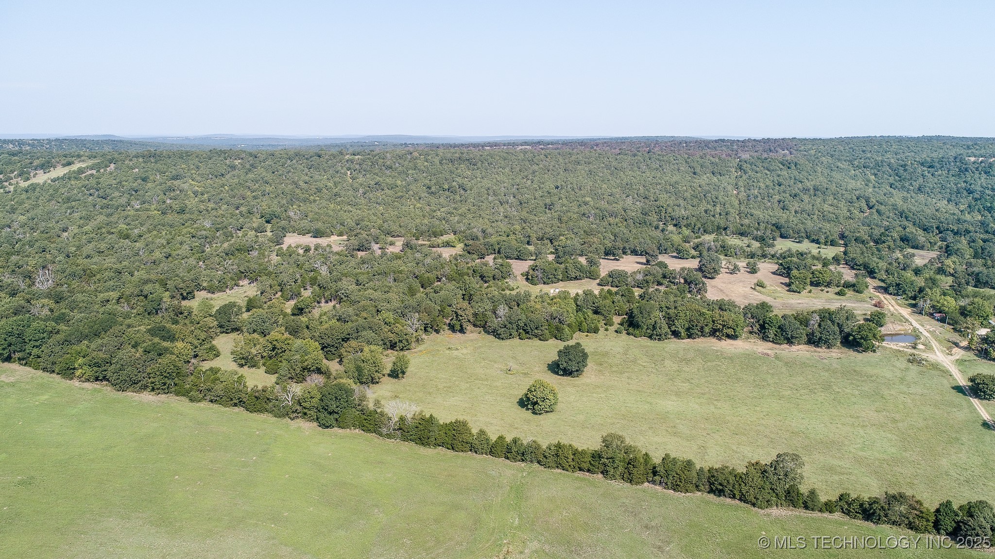 160 E Hwy 31 Property Photo 2