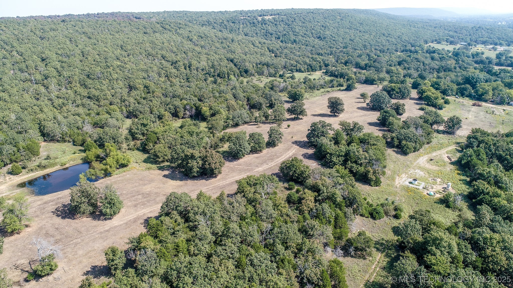 160 E Hwy 31 Property Photo 3