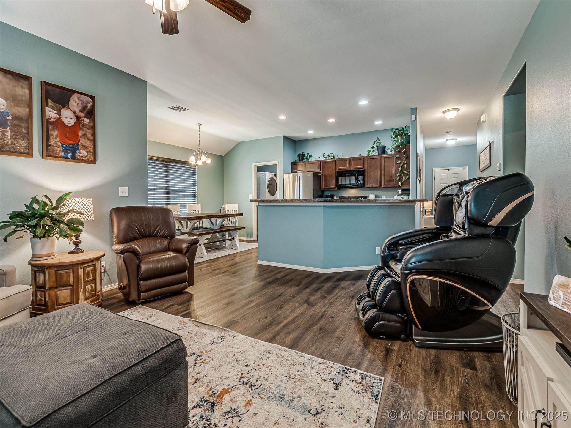 6606 N 128 East Avenue Property Photo 9