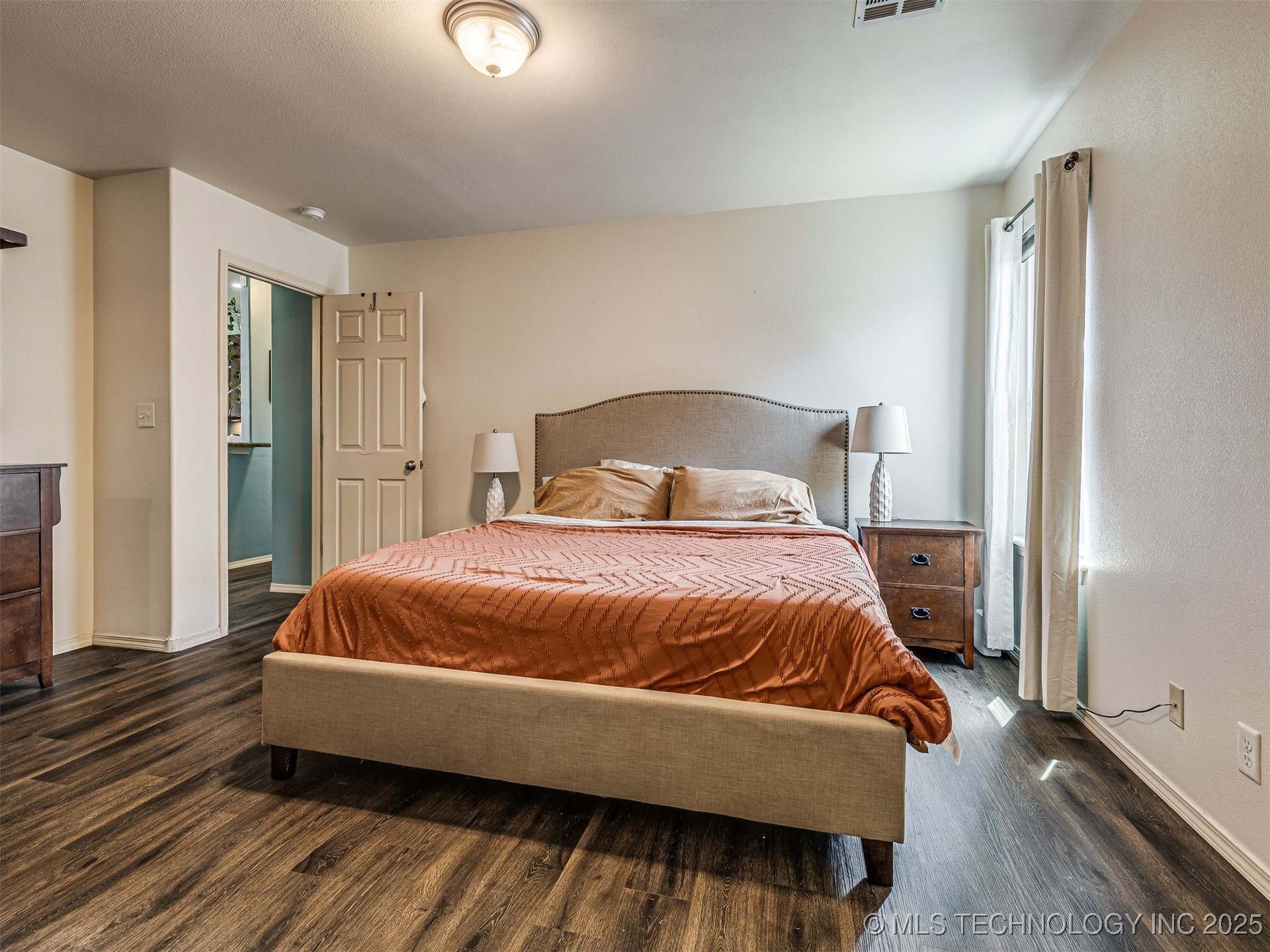 6606 N 128 East Avenue Property Photo 18