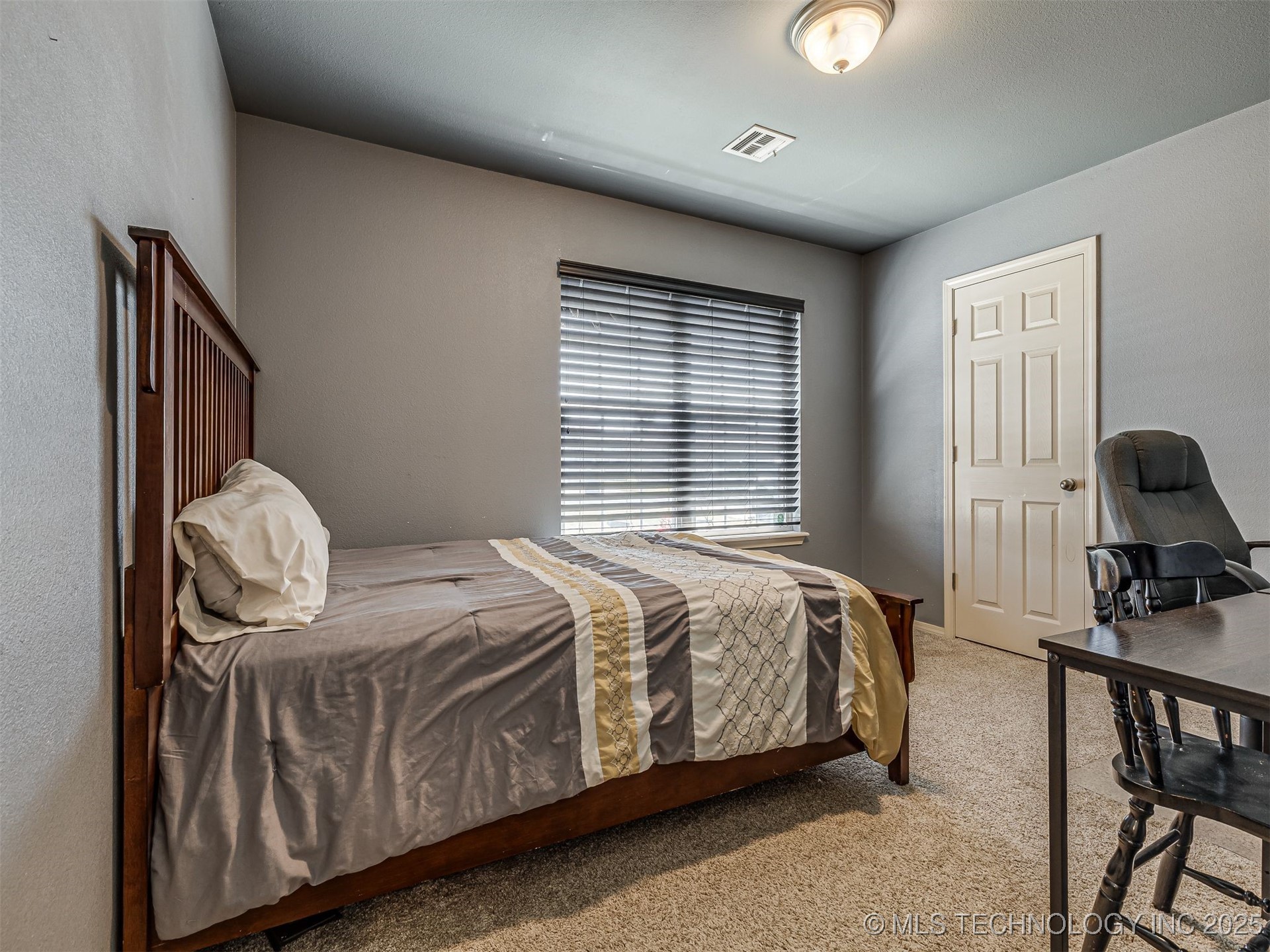 6606 N 128 East Avenue Property Photo 24