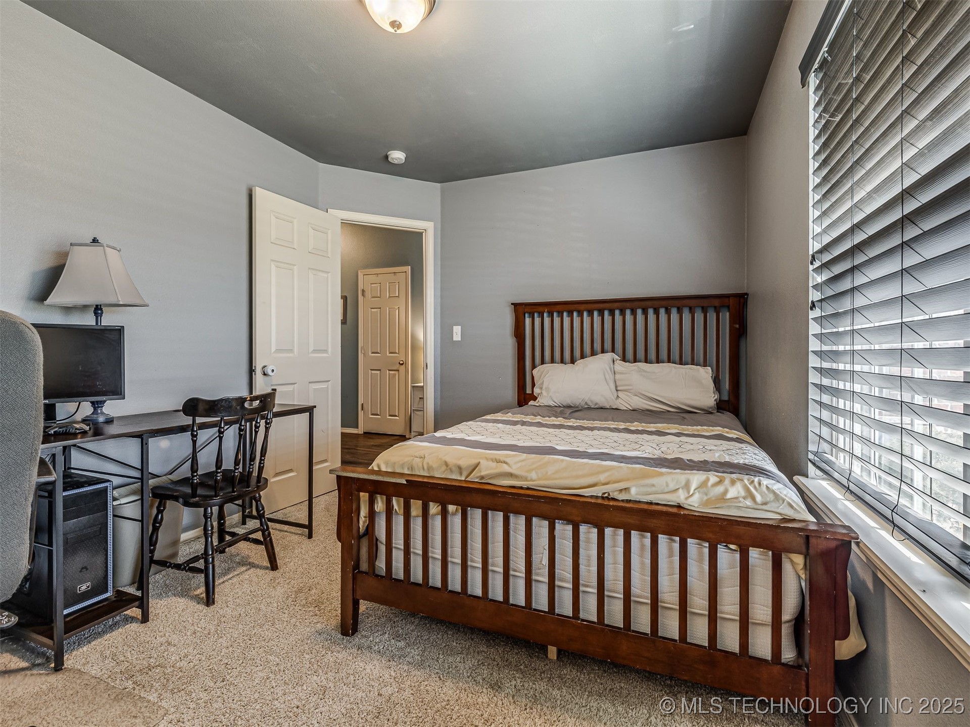 6606 N 128 East Avenue Property Photo 25