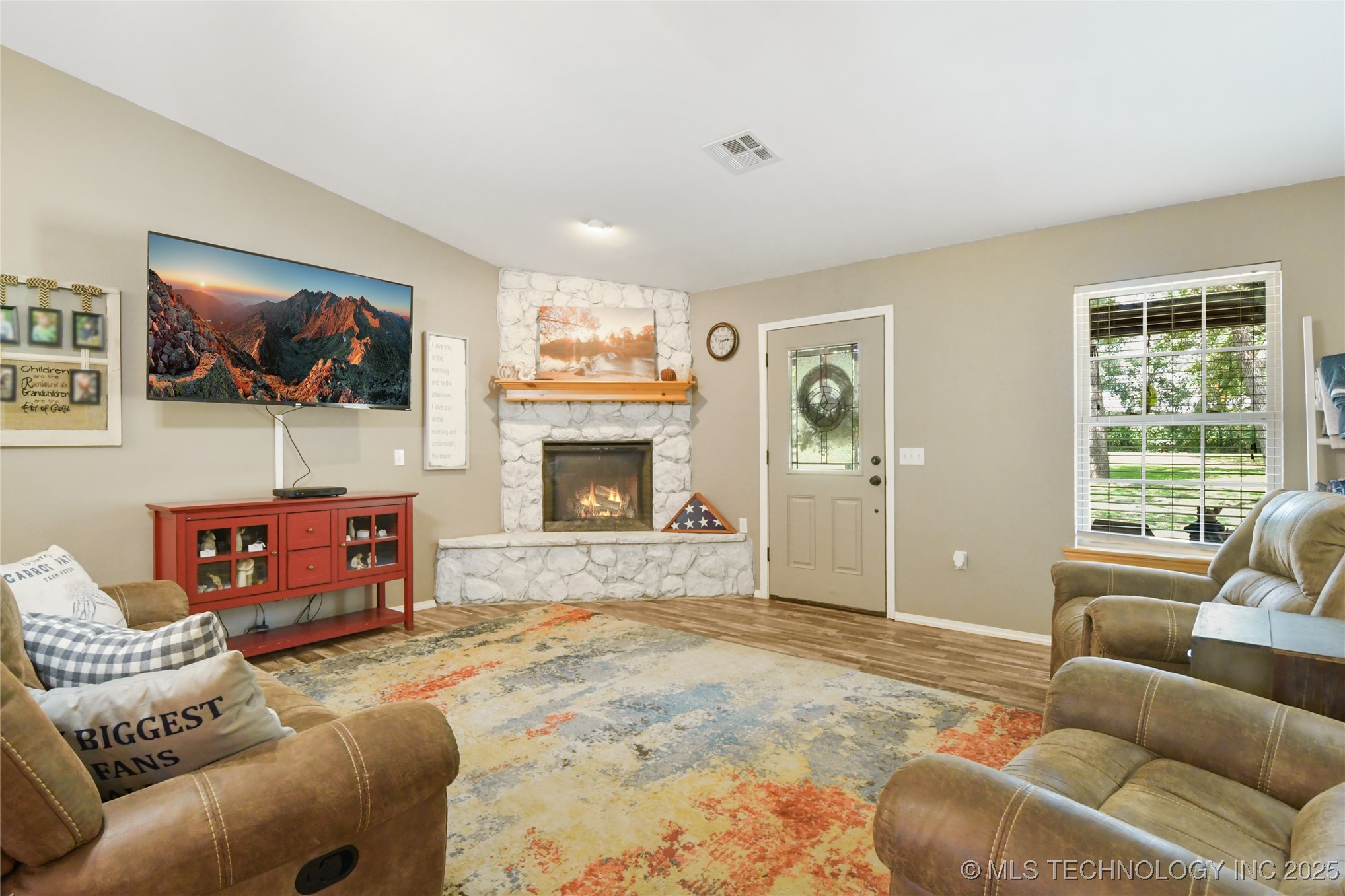 199 Classic Road Property Photo 8