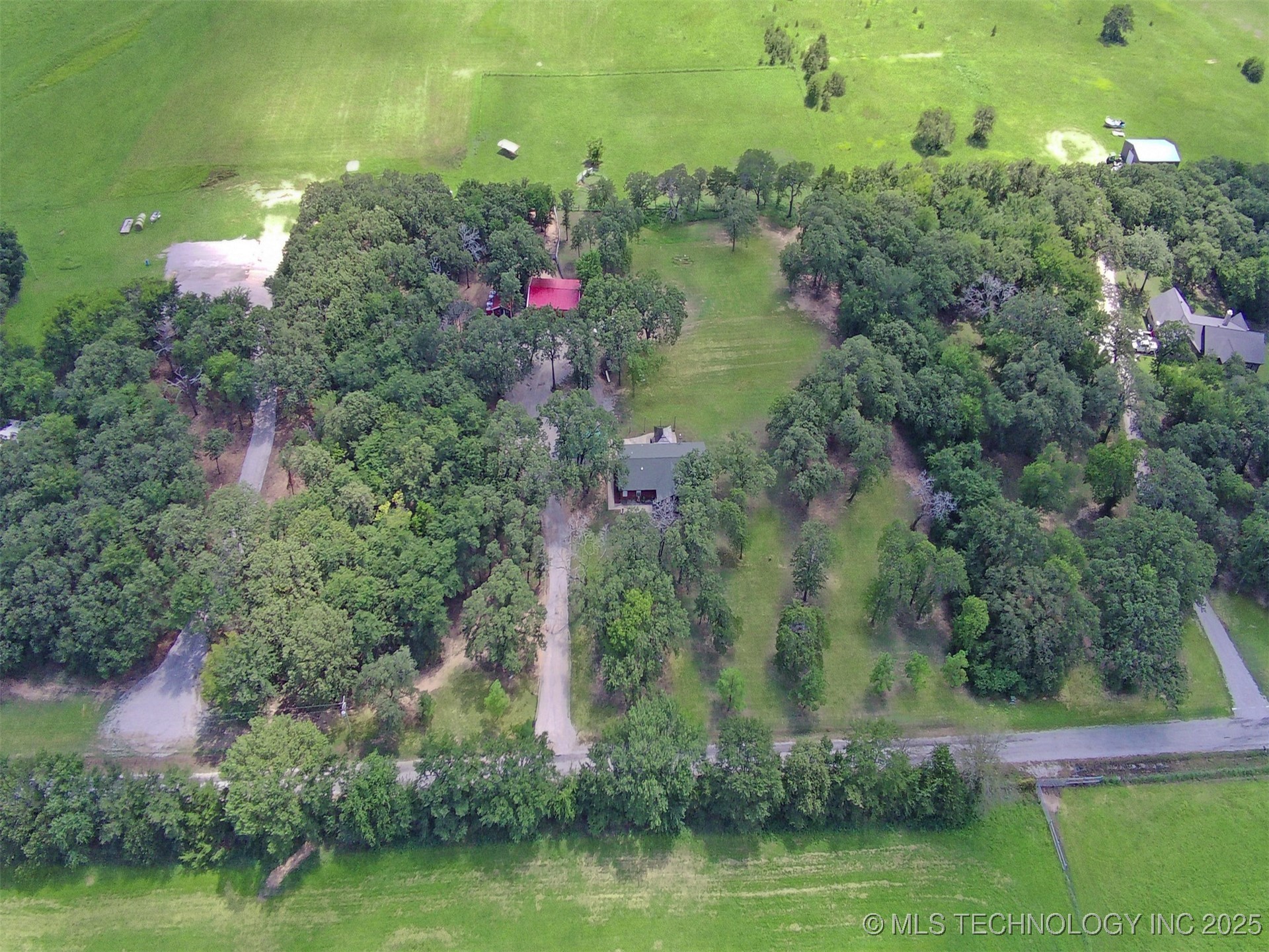 199 Classic Road Property Photo 28