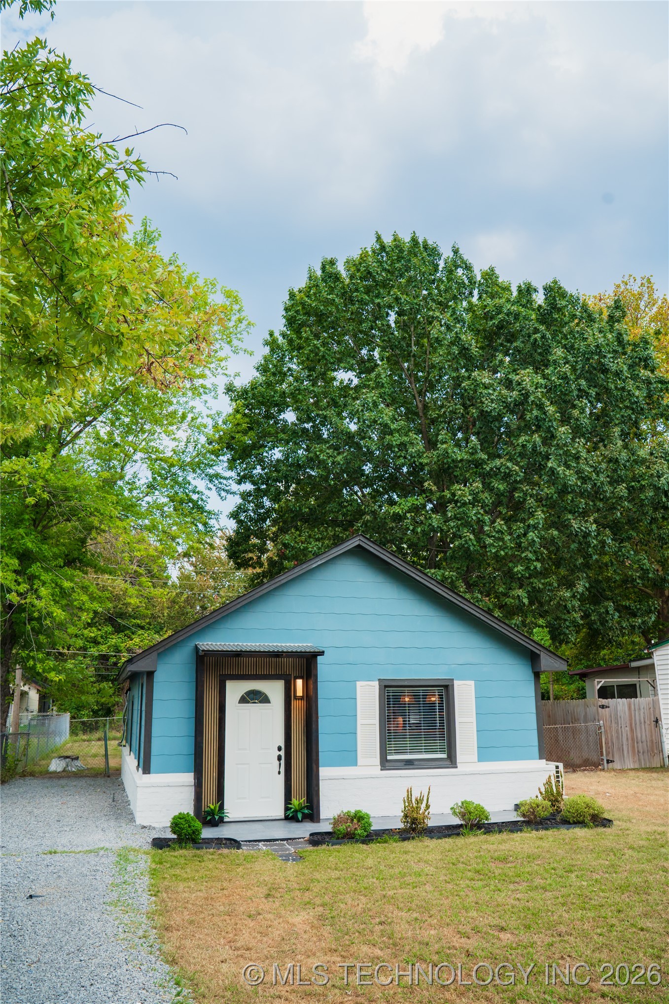 1334 Cherry Street Property Photo 1