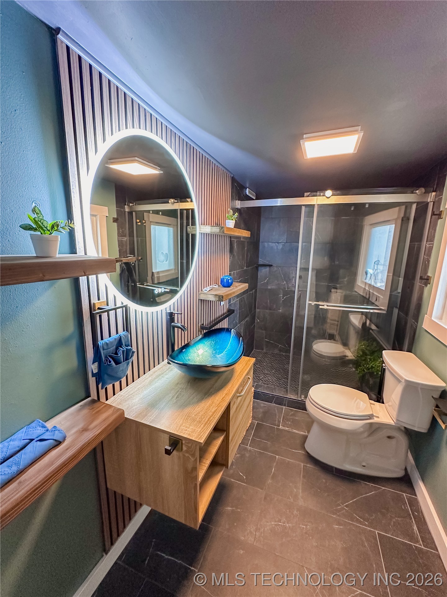 1334 Cherry Street Property Photo 2