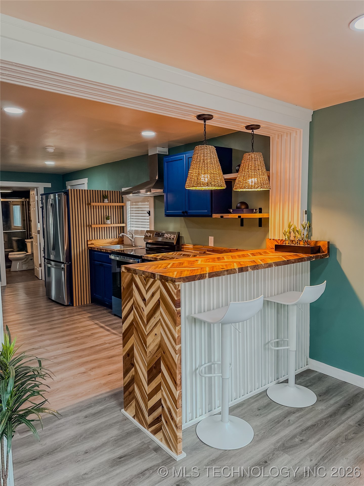 1334 Cherry Street Property Photo 6