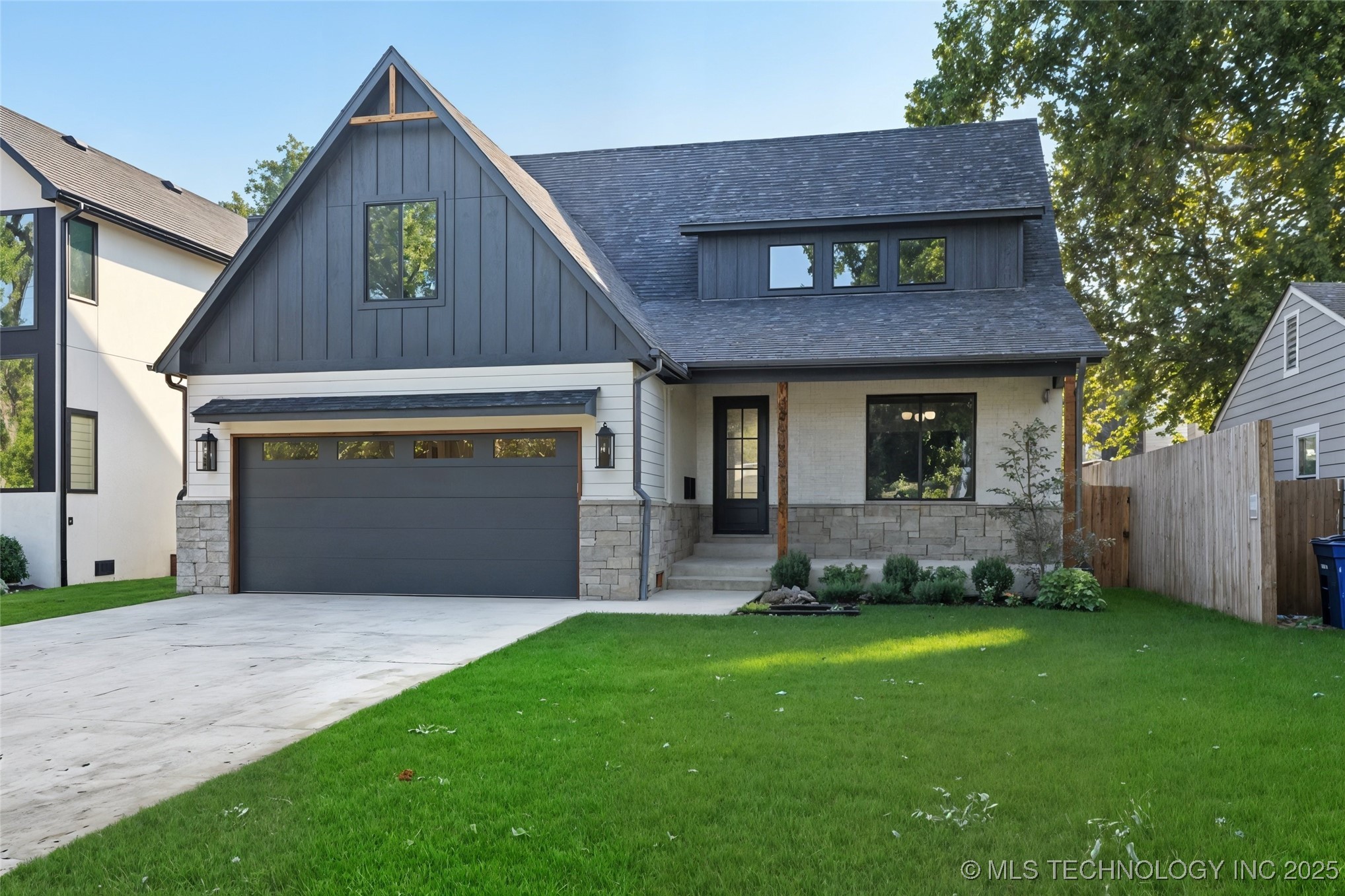 3921 S Madison Avenue Property Photo 2