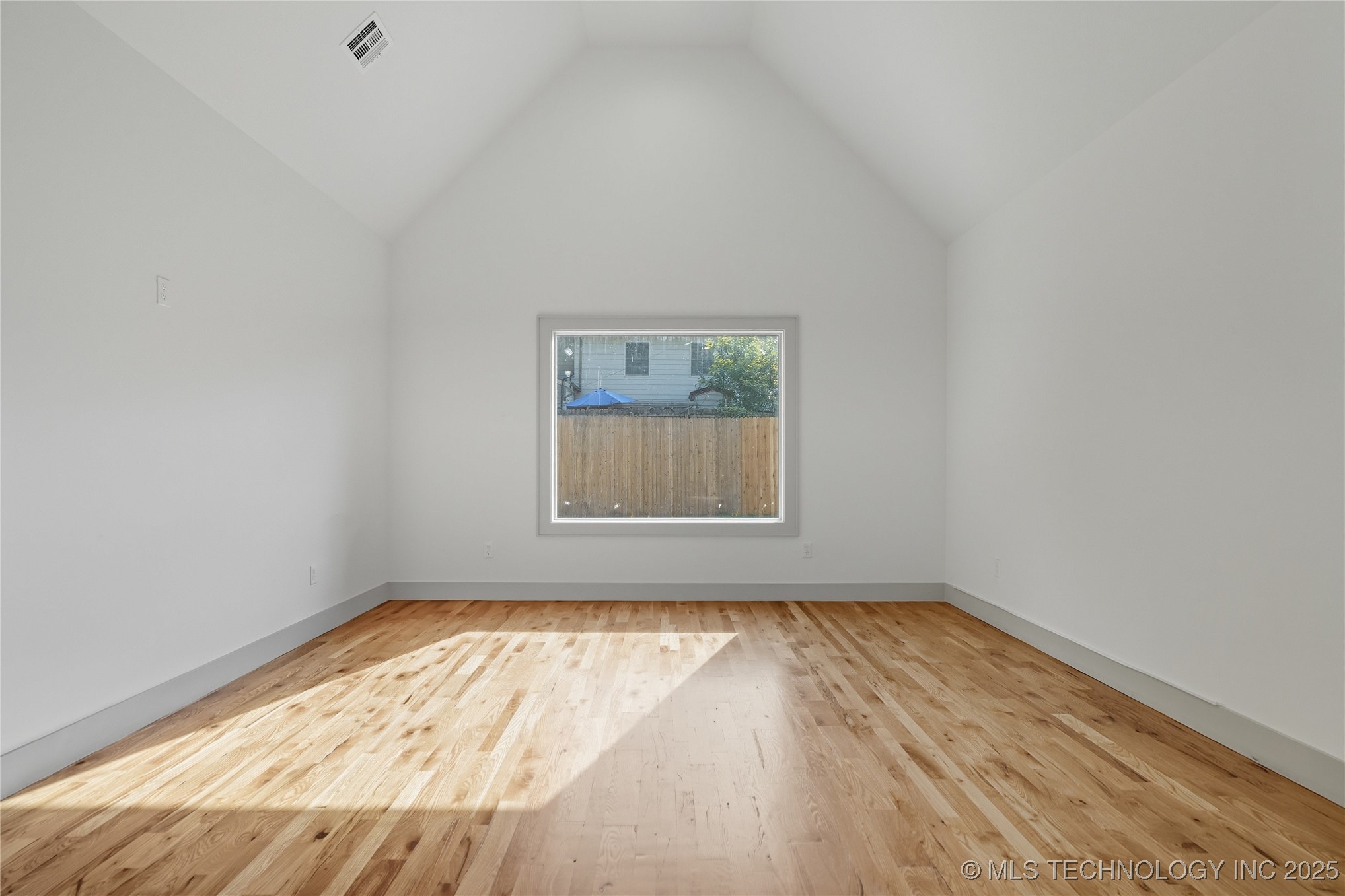 3921 S Madison Avenue Property Photo 26