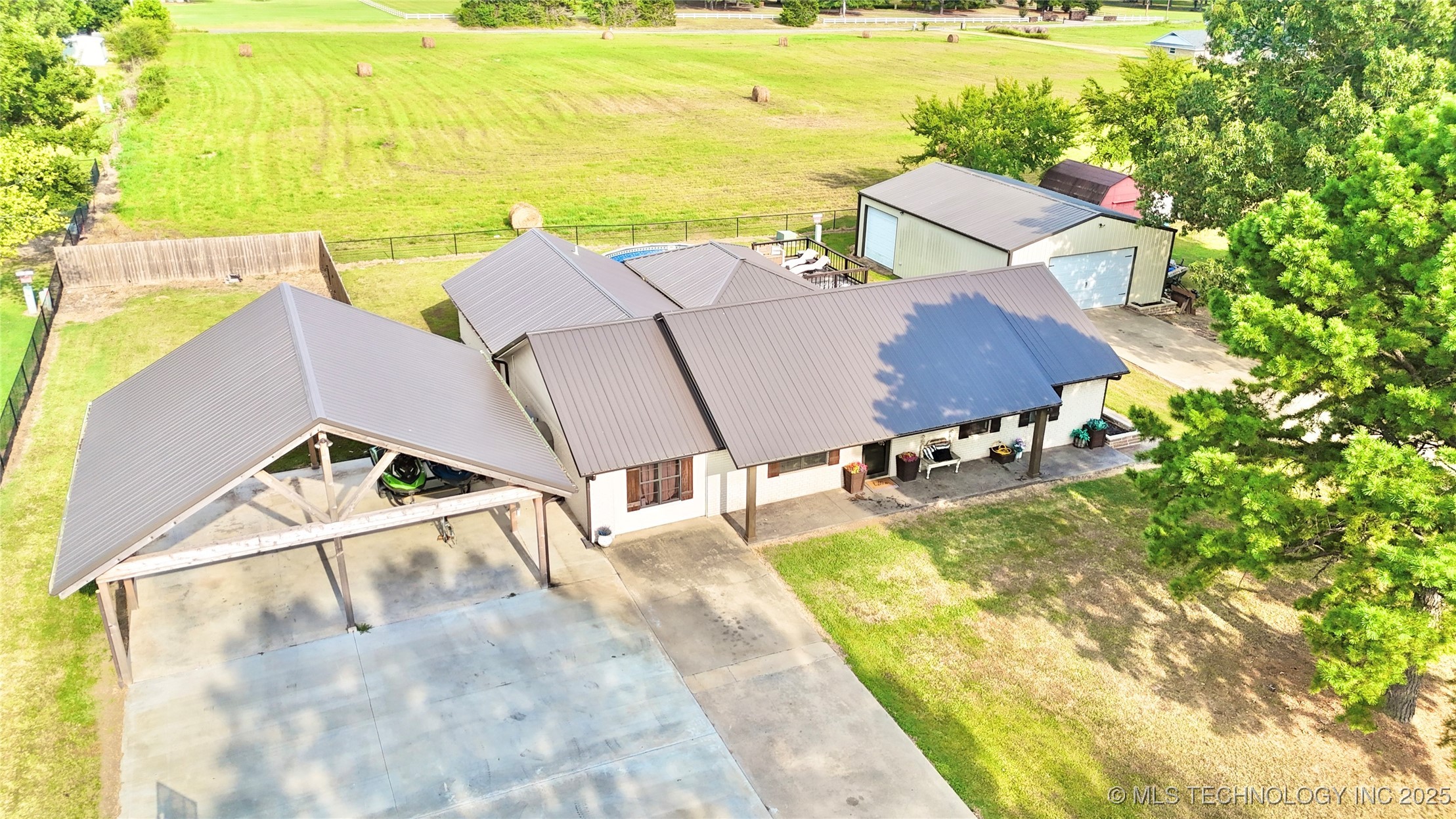 1214 Nw 3rd Street Property Photo 1