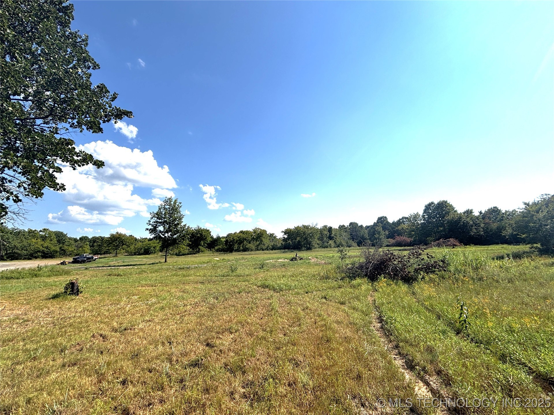 416144 E 1170 Road Property Photo 6