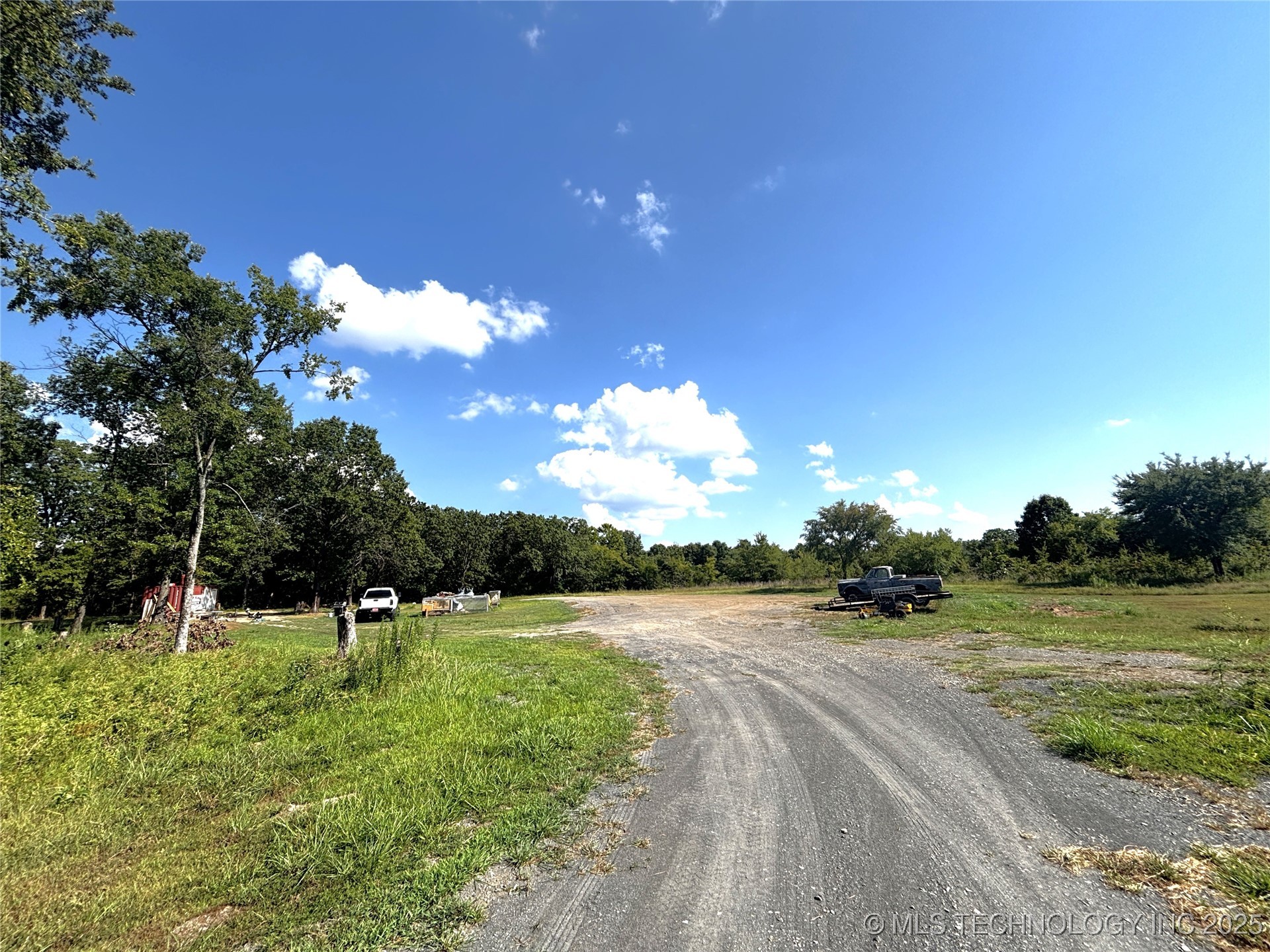 416144 E 1170 Road Property Photo 8