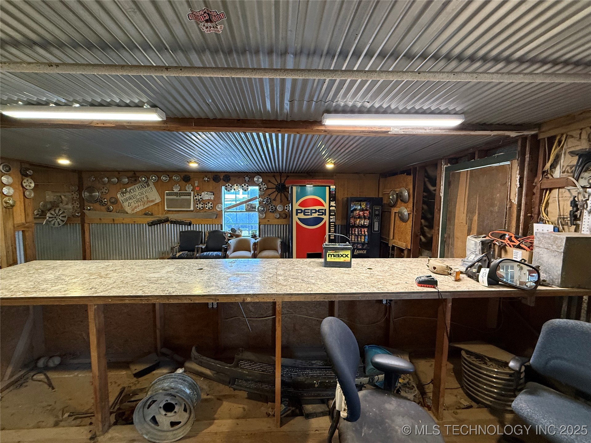 1405 S 9th Avenue Property Photo 7