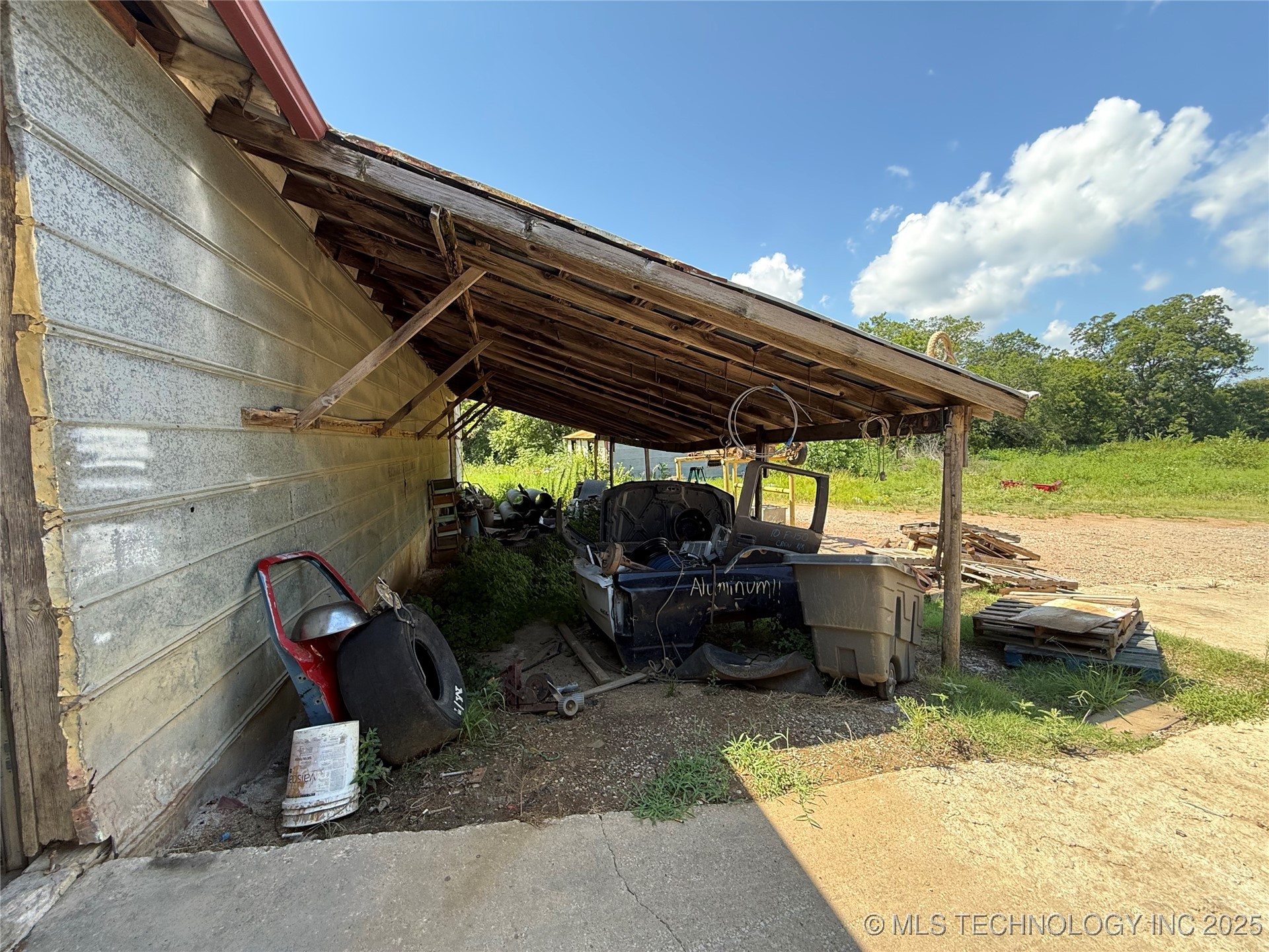 1405 S 9th Avenue Property Photo 17