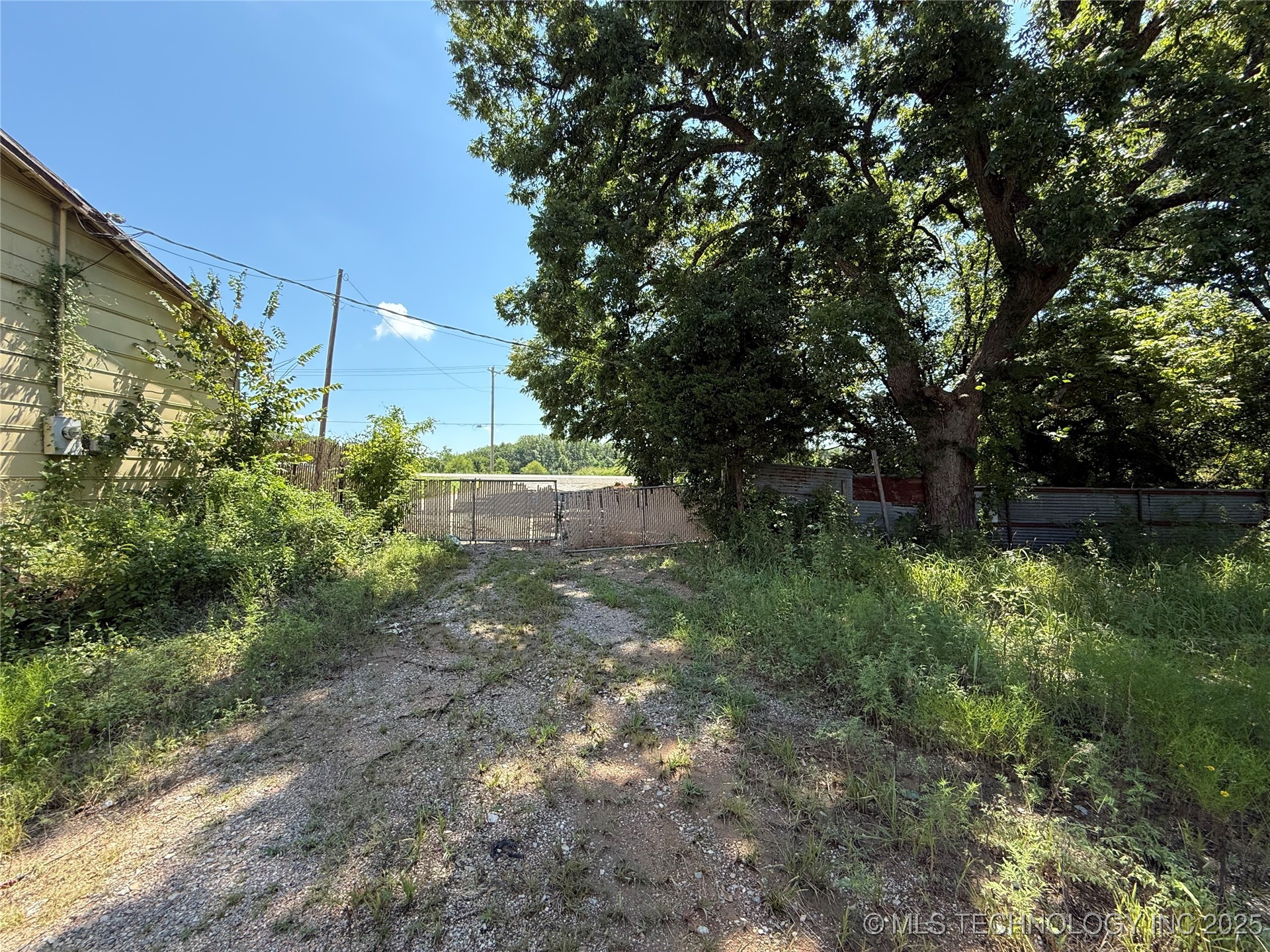 1405 S 9th Avenue Property Photo 21