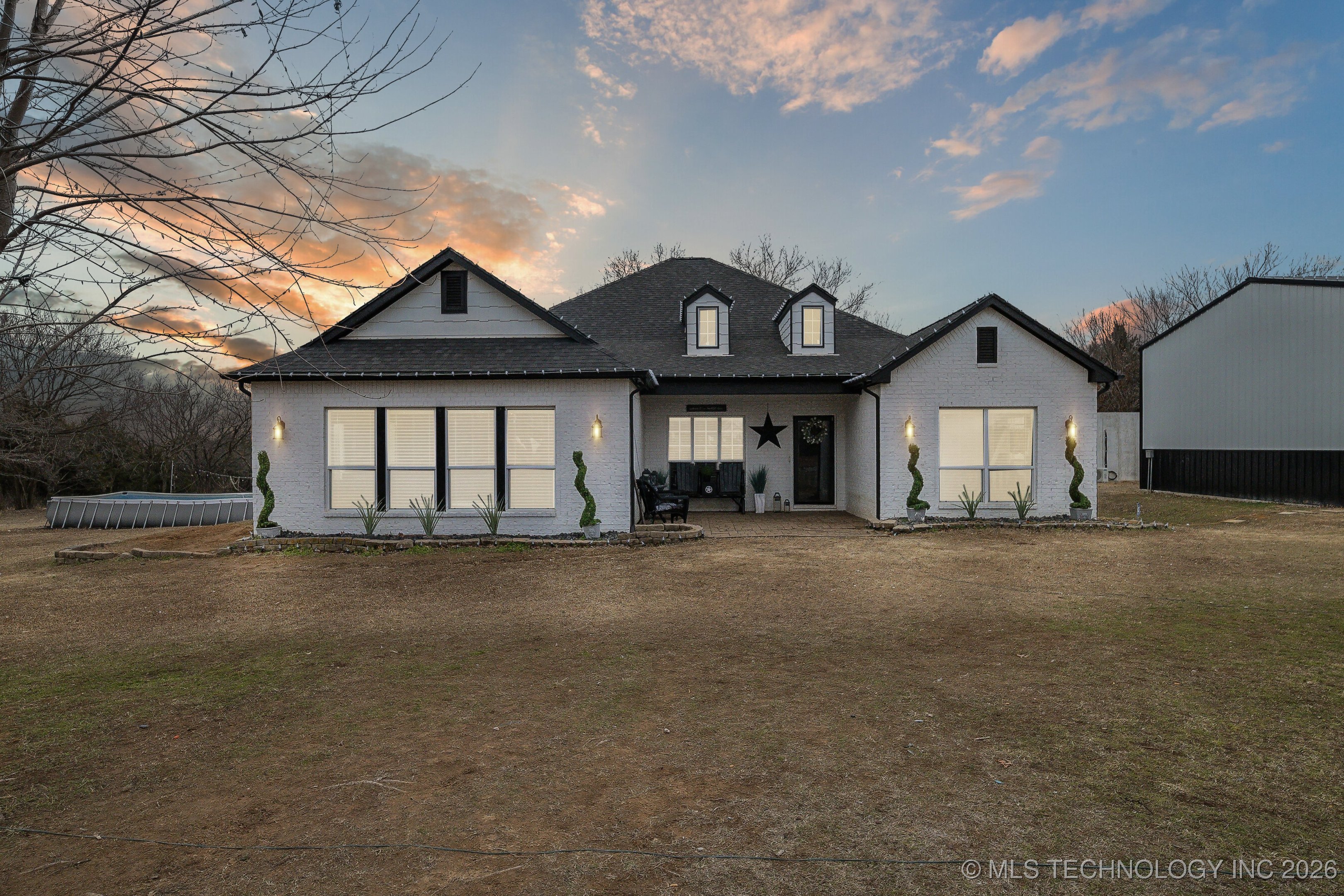 366280 E 5600 Road Property Photo 1