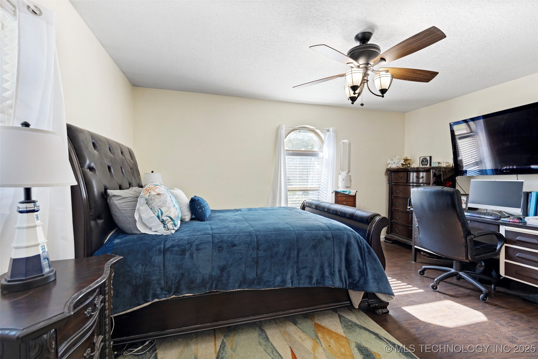 1400 W Quinton Street Property Photo 12