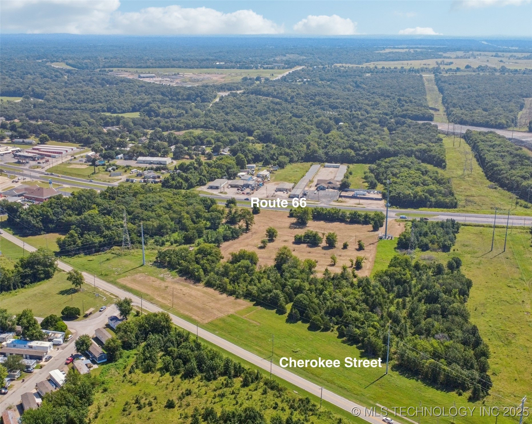 1487 N Highway 66 Highway Property Photo 2