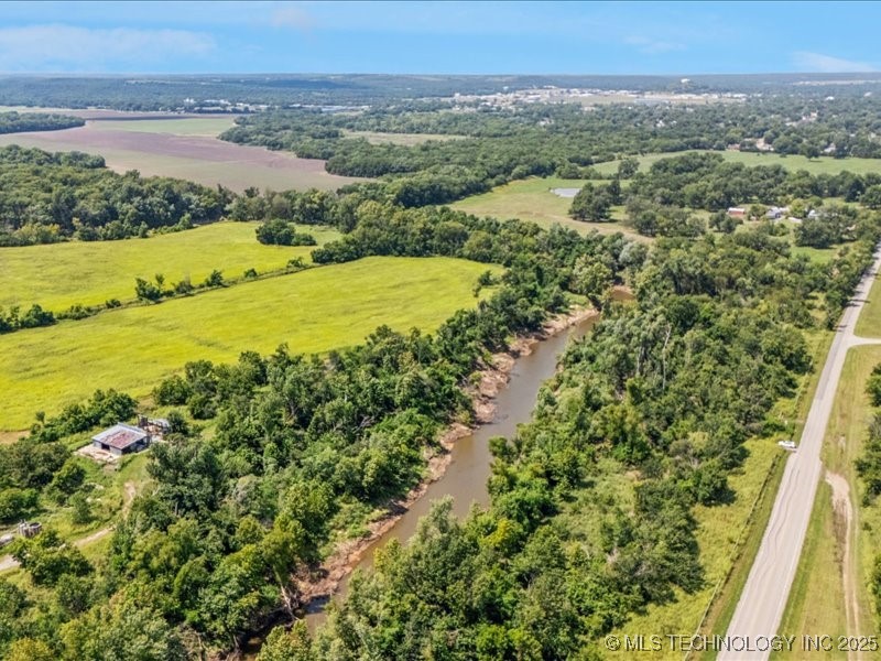 2251 S Keeler Property Photo 4