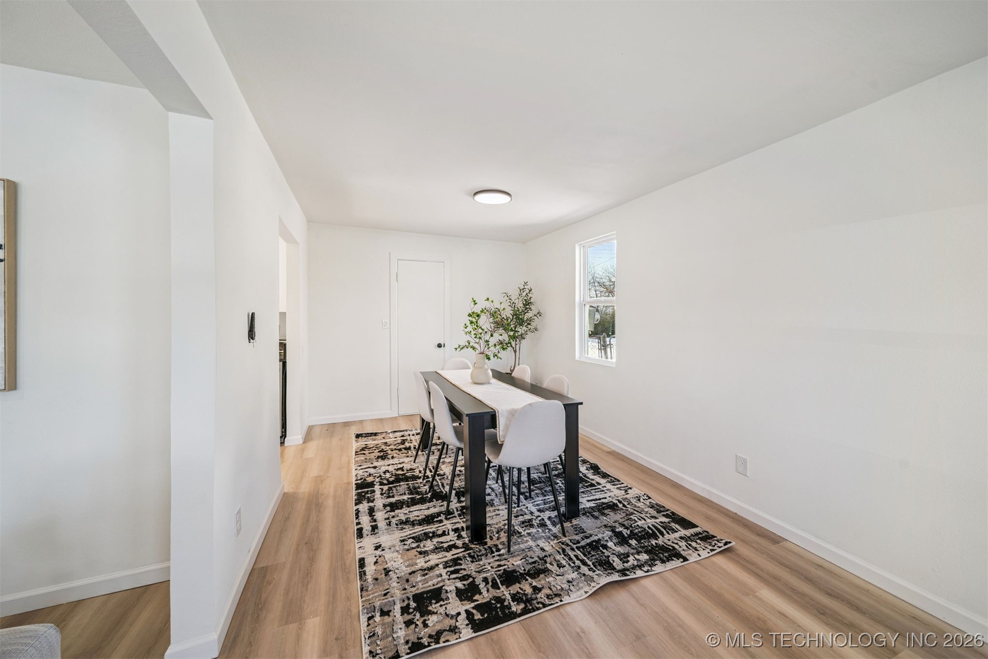 104 W 11th Street Property Photo 9