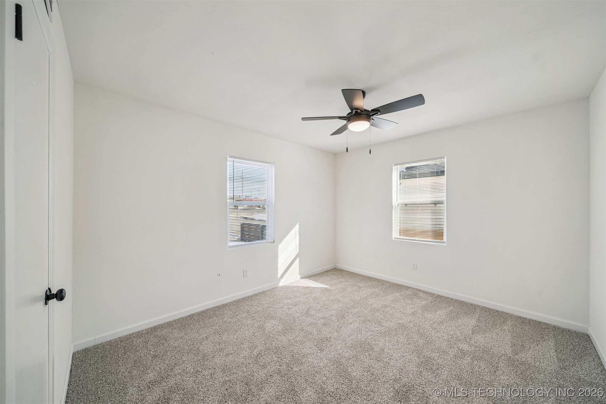 104 W 11th Street Property Photo 17