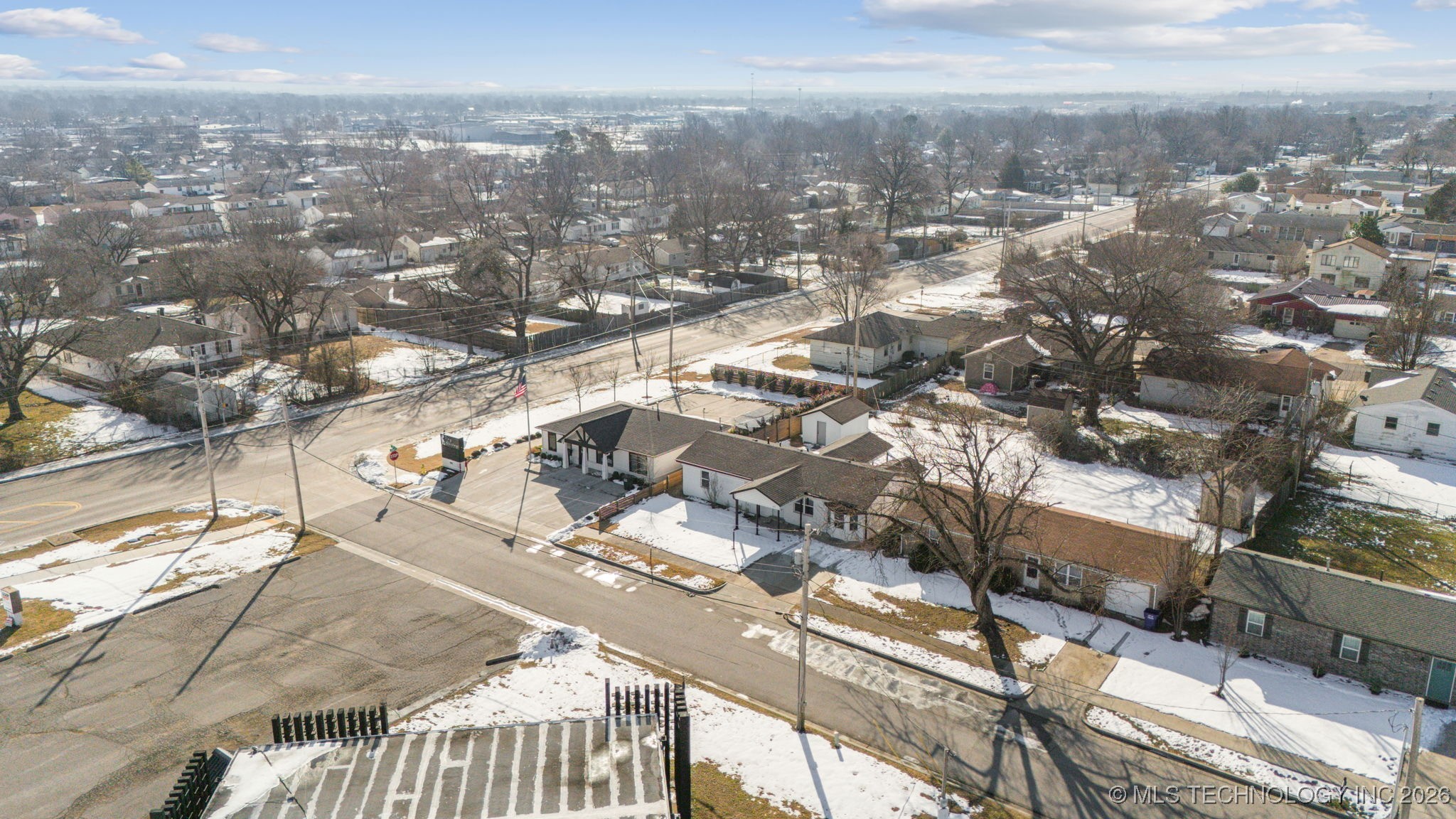 104 W 11th Street Property Photo 25