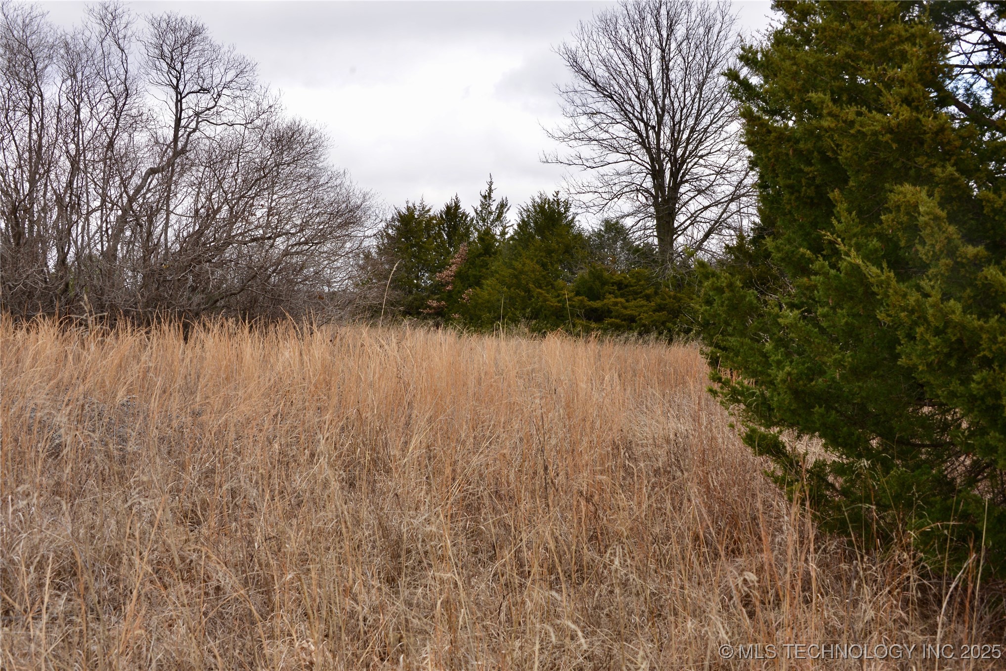 E 1090 Road Property Photo 7