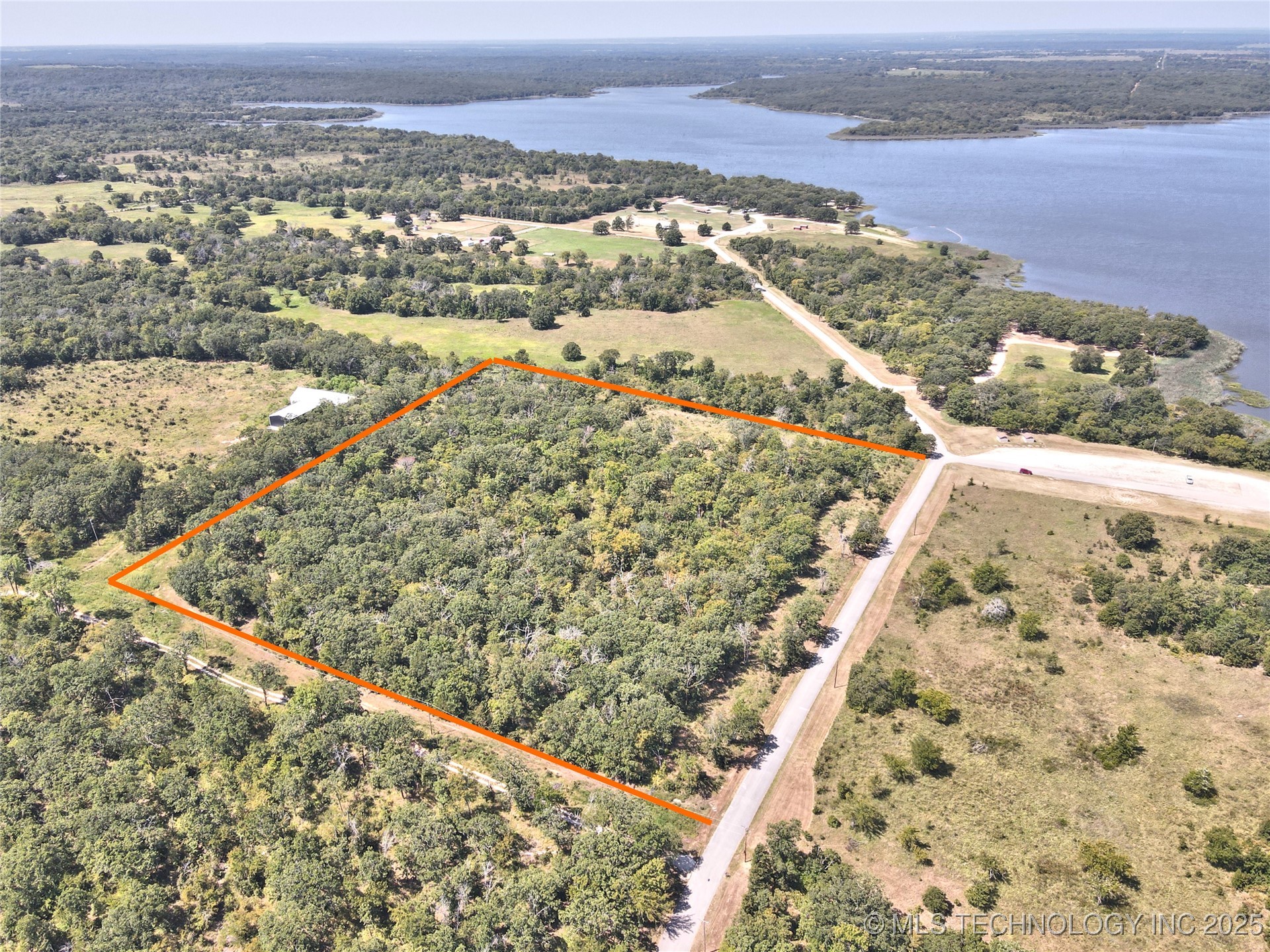20078 Dripping Springs Lake Road Property Photo 7