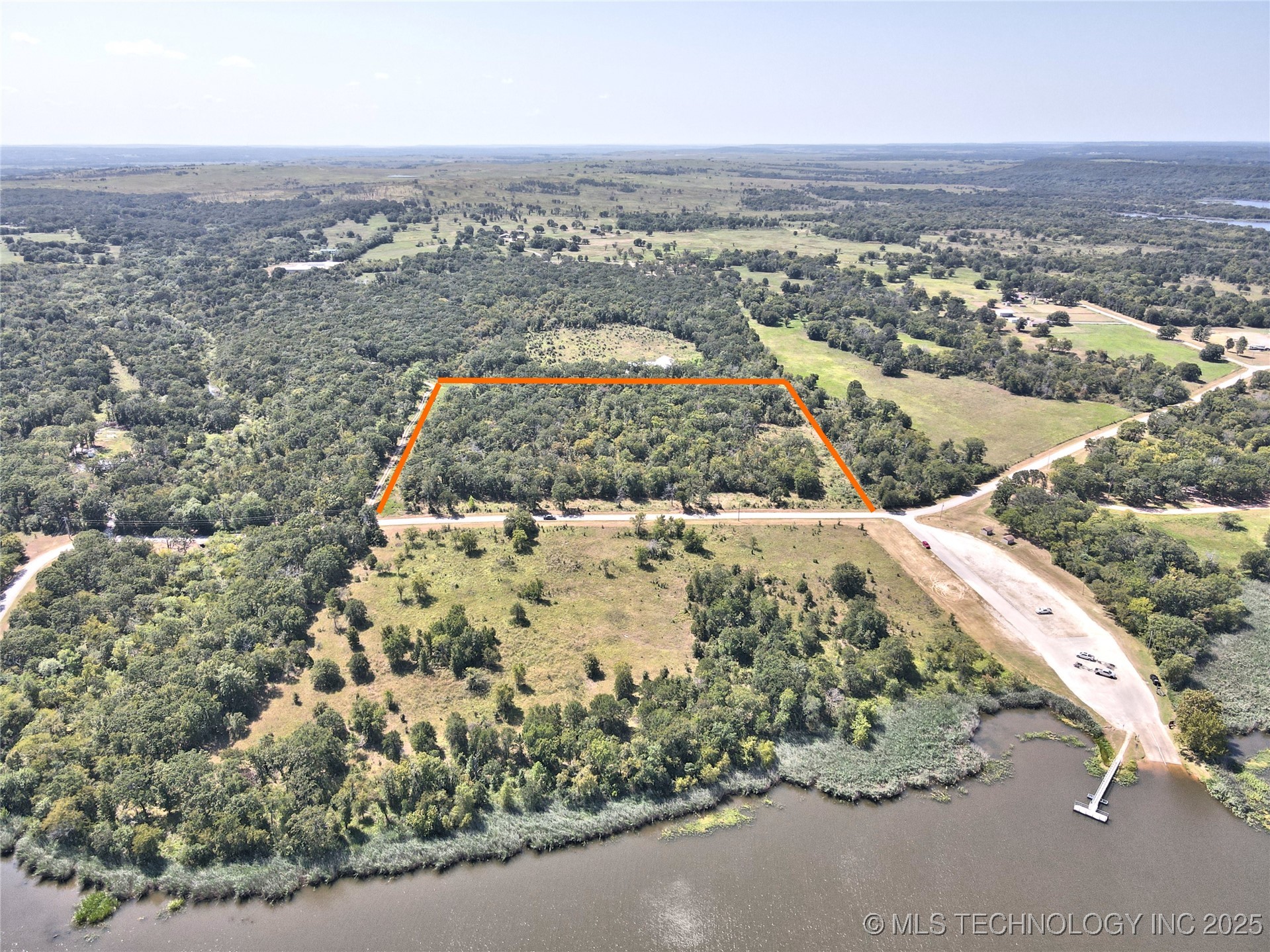 20078 Dripping Springs Lake Road Property Photo 9