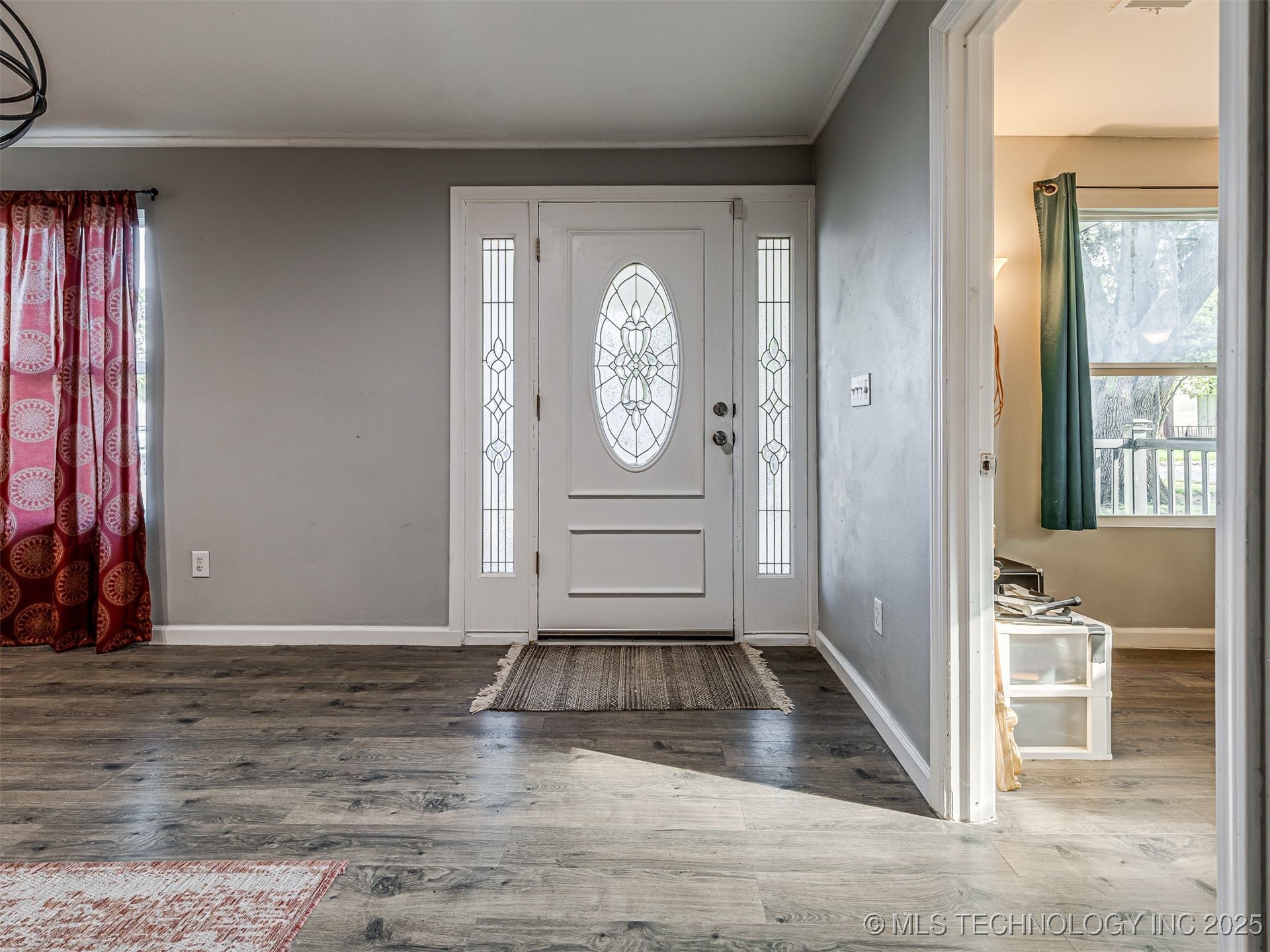 6316 E 5th Street Property Photo 8