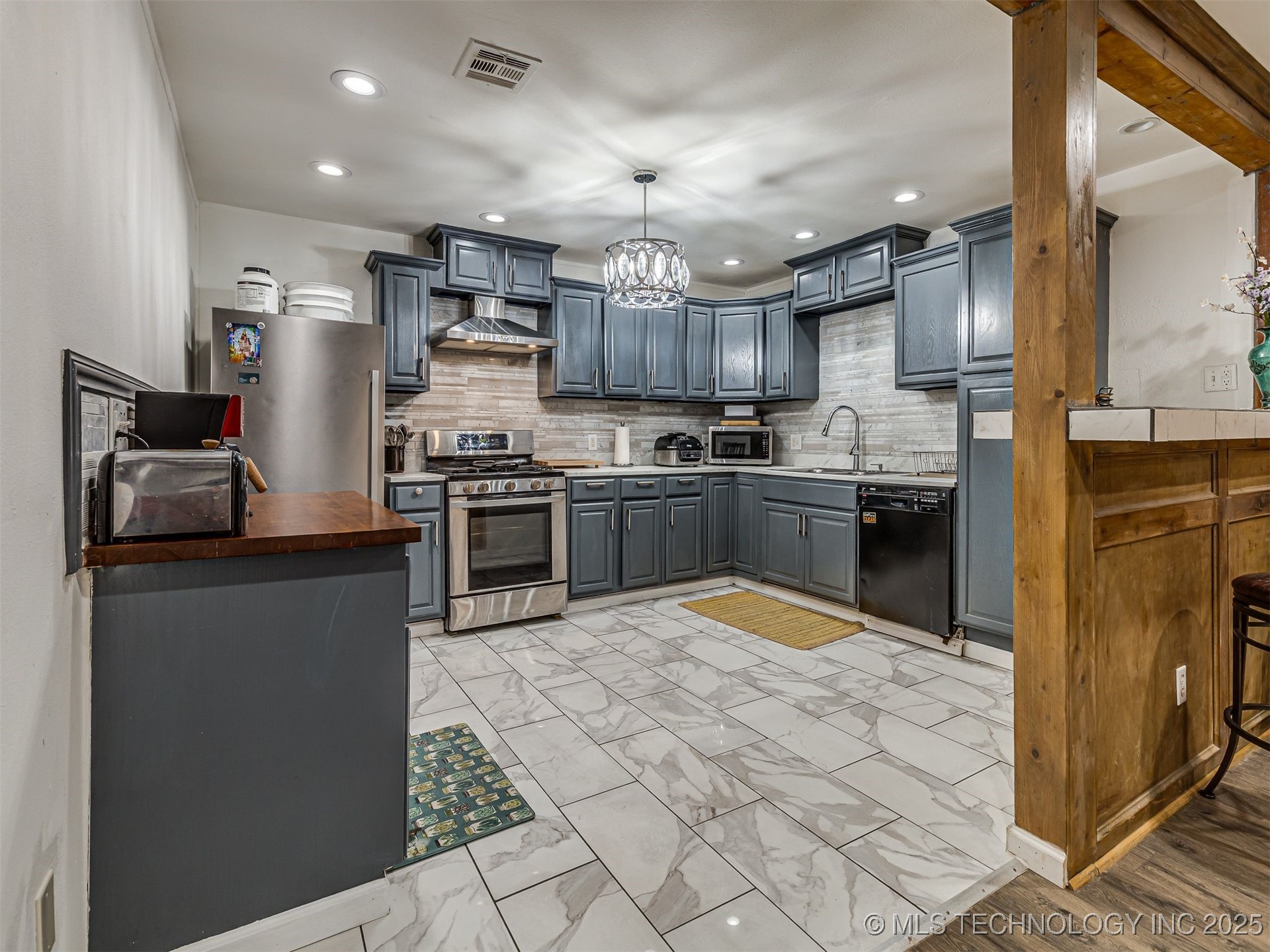 6316 E 5th Street Property Photo 17