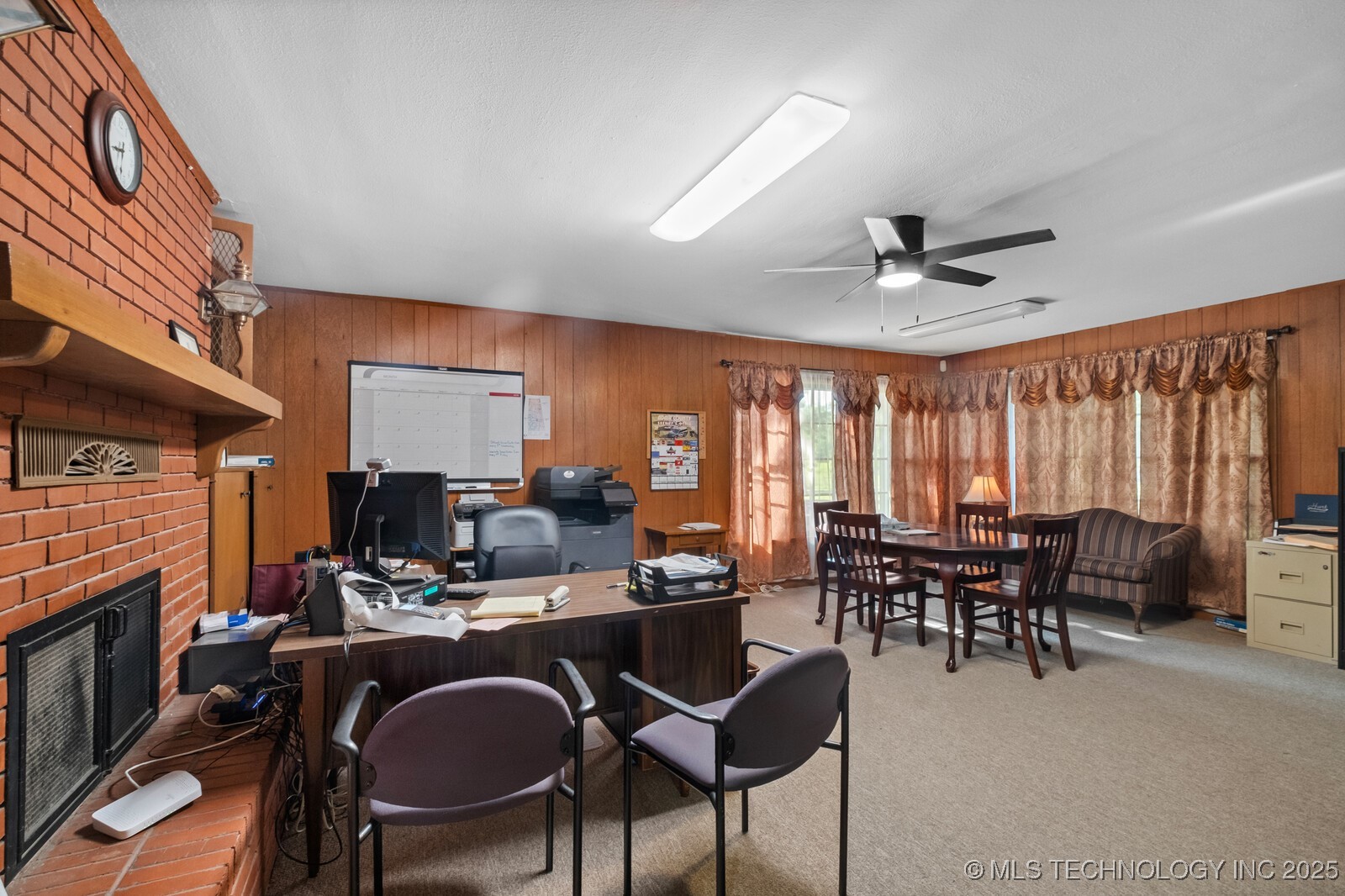 1400 W Locust Street Property Photo 8