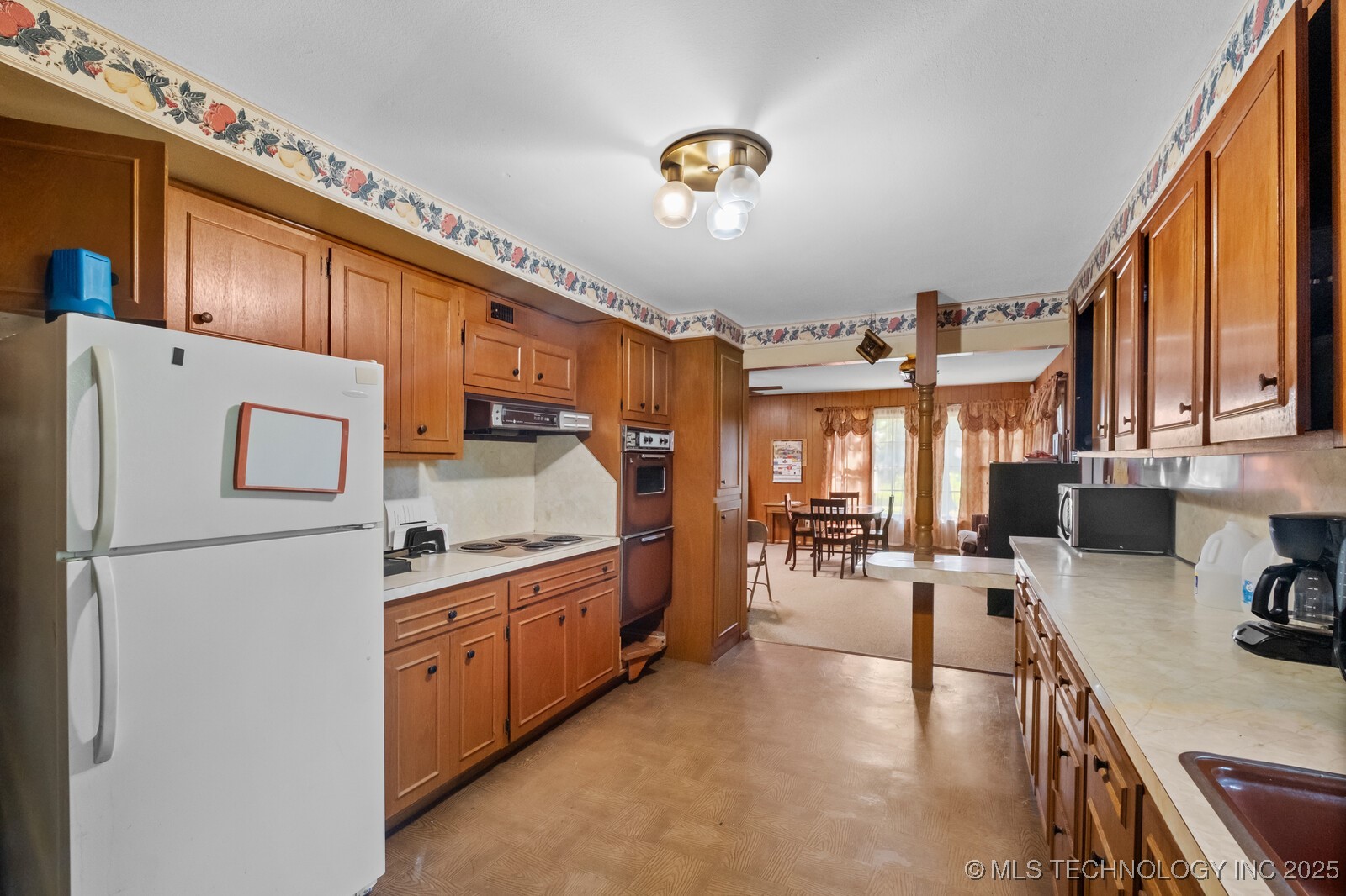 1400 W Locust Street Property Photo 10