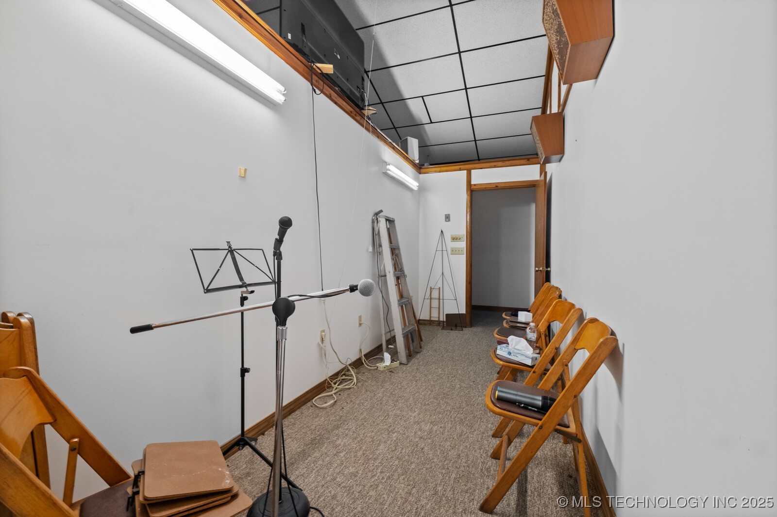 1400 W Locust Street Property Photo 20