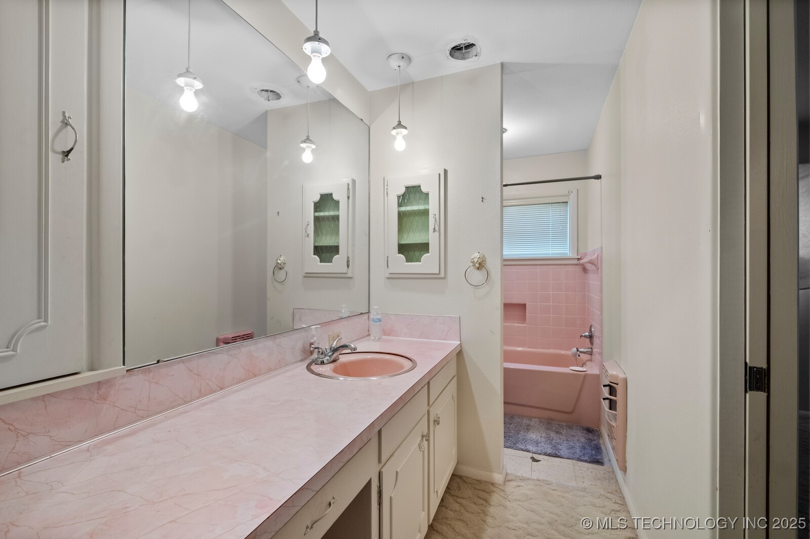 1400 W Locust Street Property Photo 23