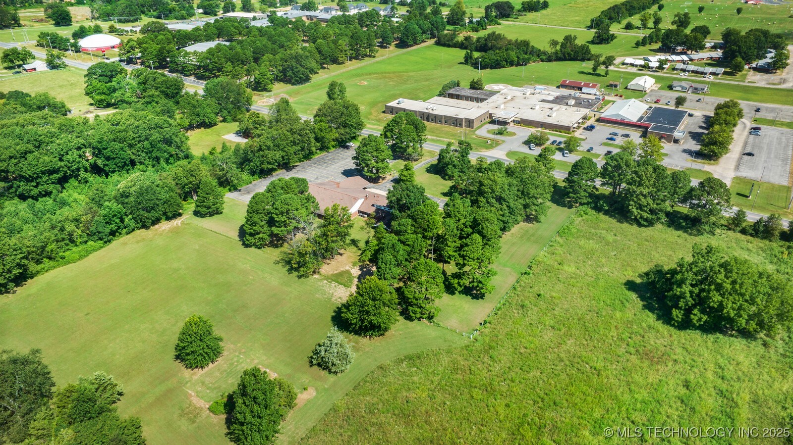 1400 W Locust Street Property Photo 35