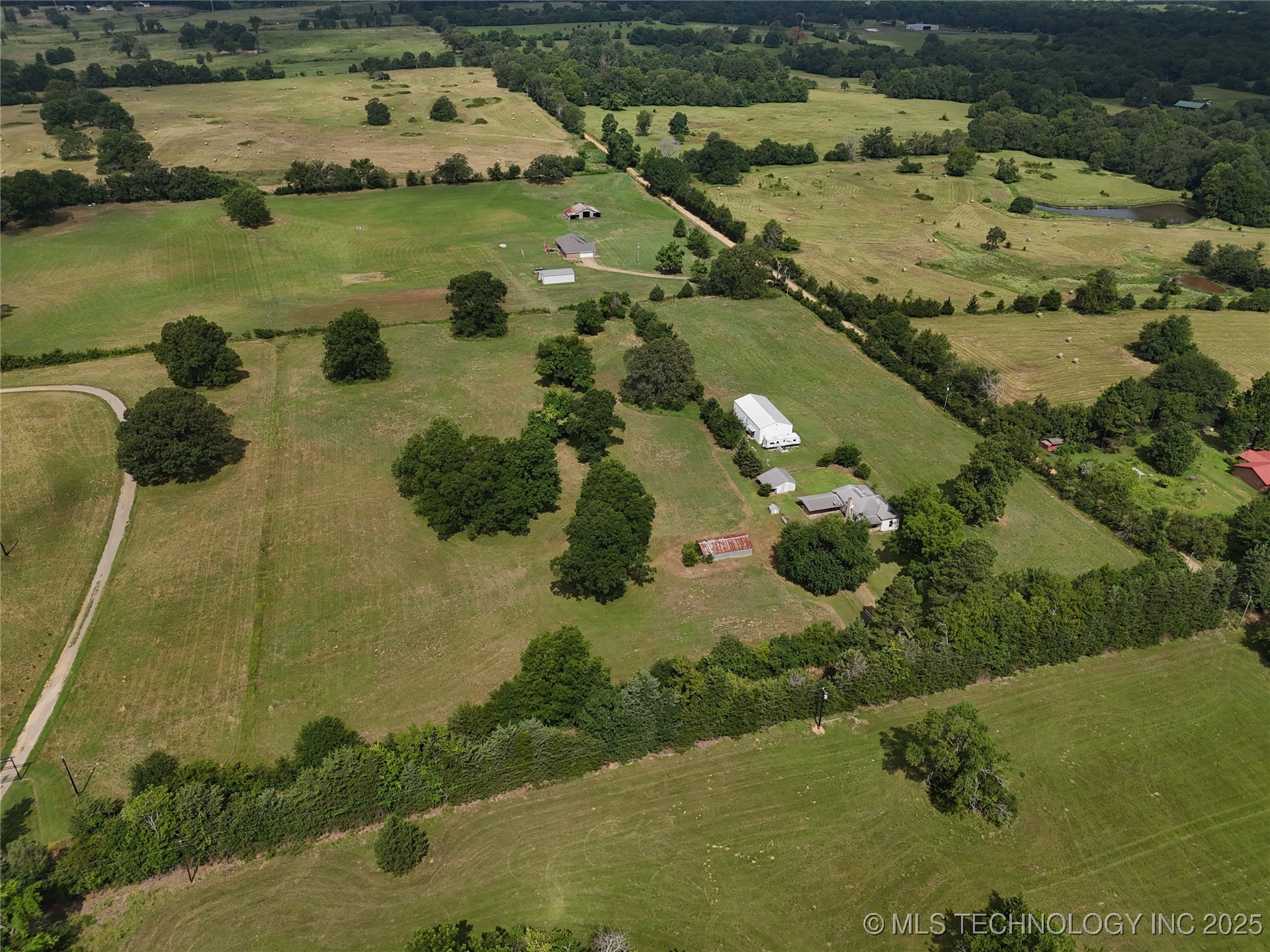 652 N 4230 Road Property Photo 14